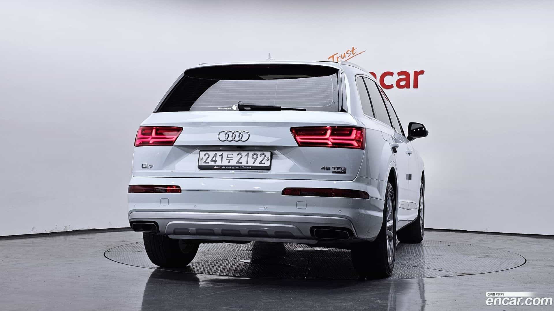 Q7 Audi 2019.10-OUTER-004