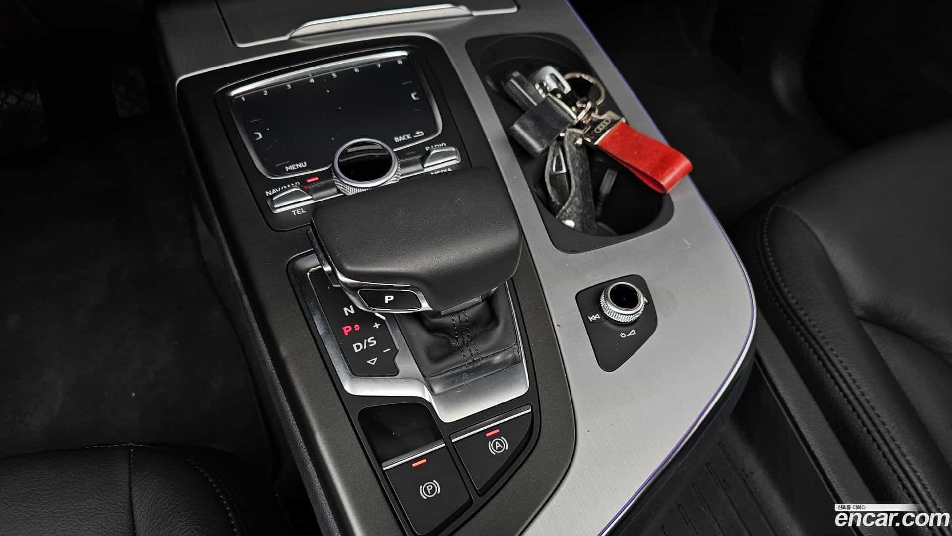 Q7 Audi 2019.10-INNER-009