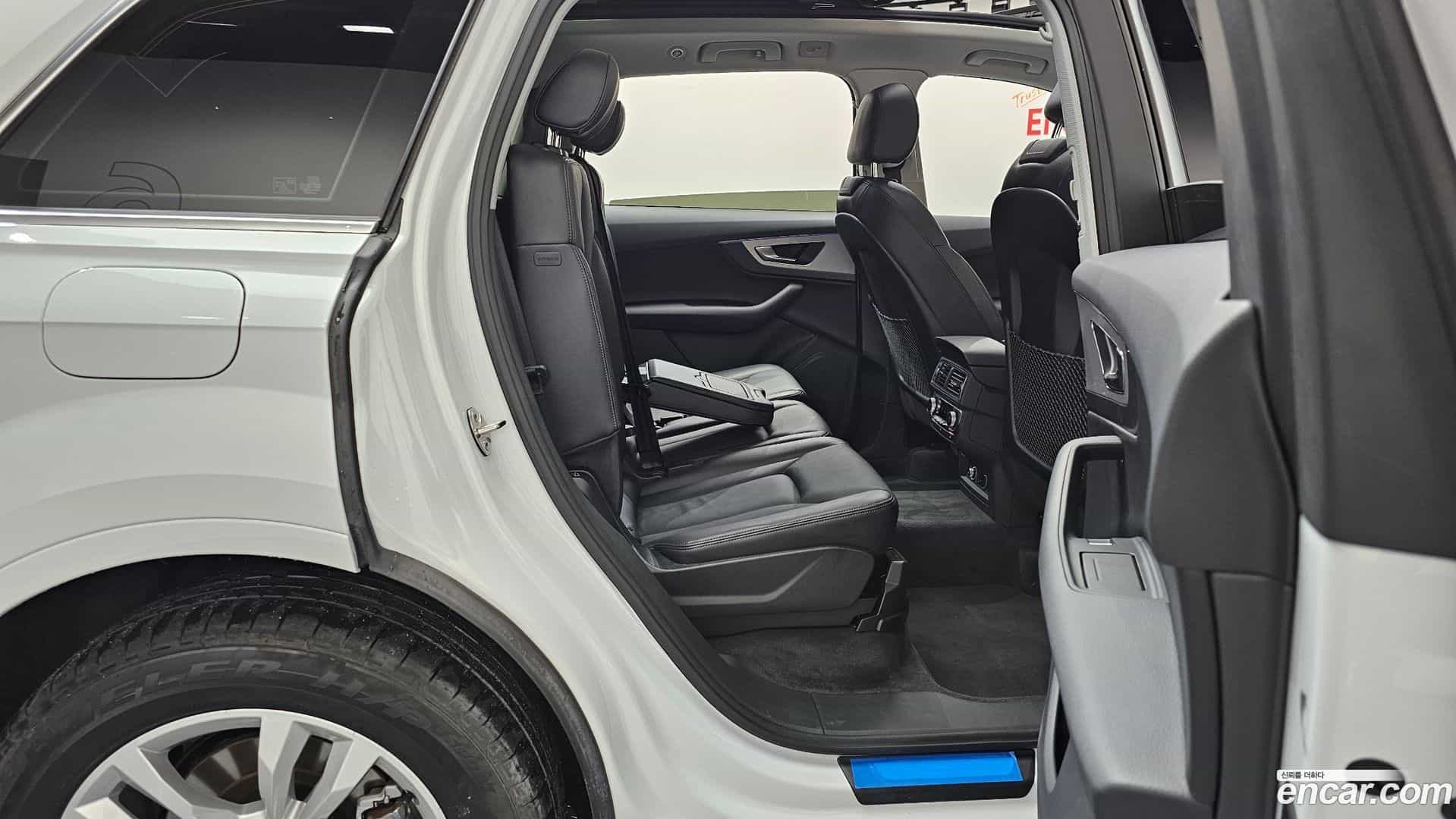 Q7 Audi 2019.10-OPTION-015