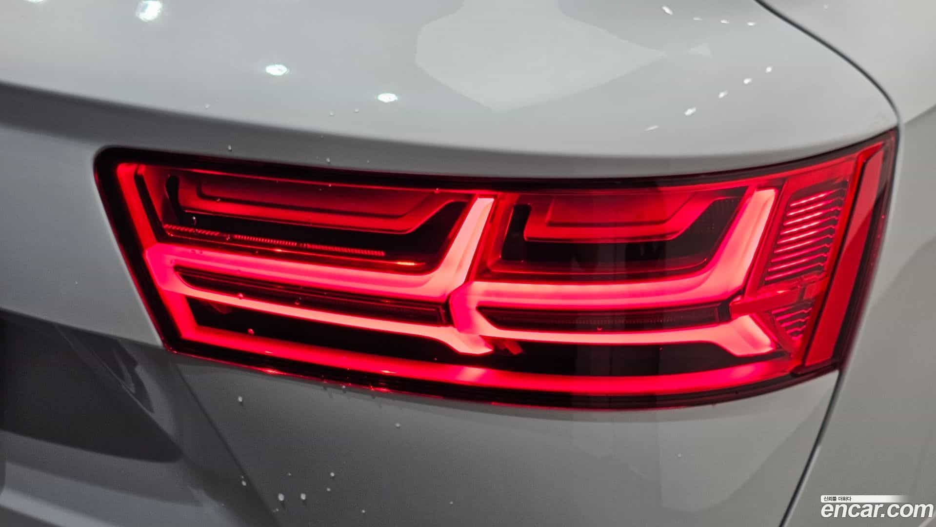 Q7 Audi 2019.10-OUTER-033