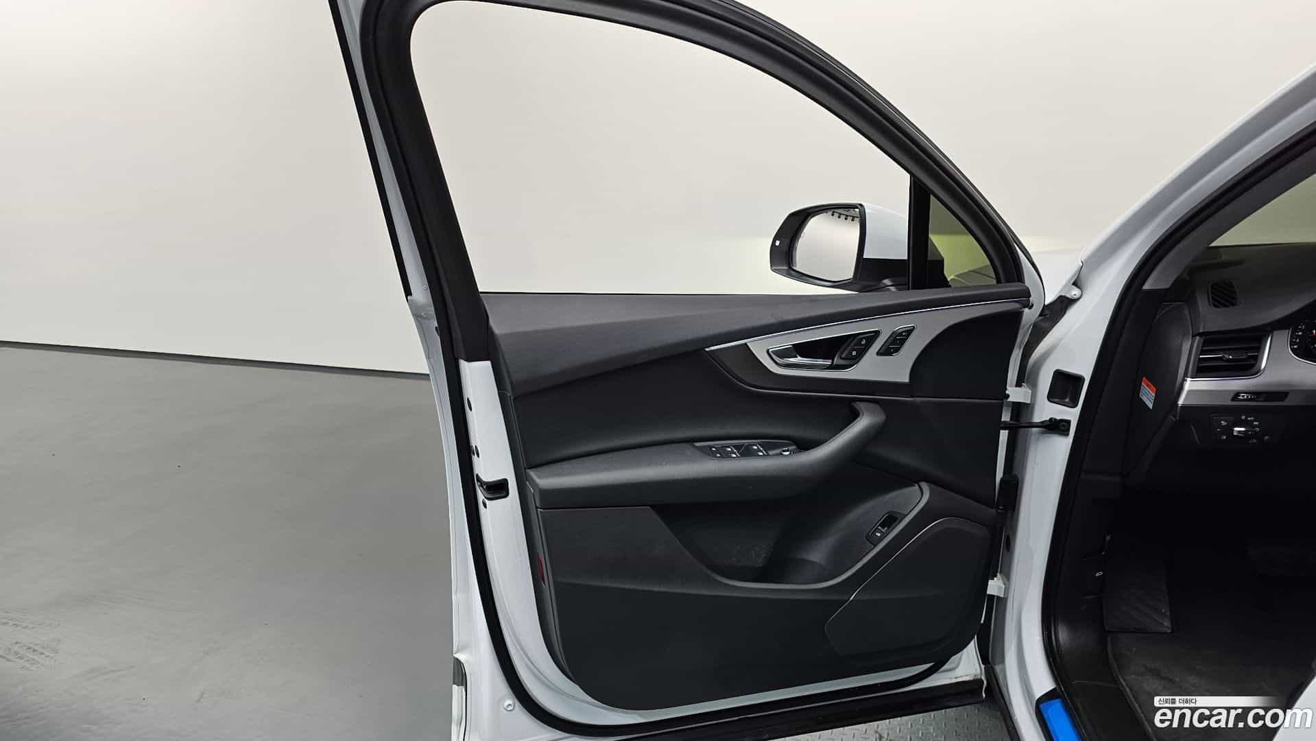 Q7 Audi 2019.10-INNER-034
