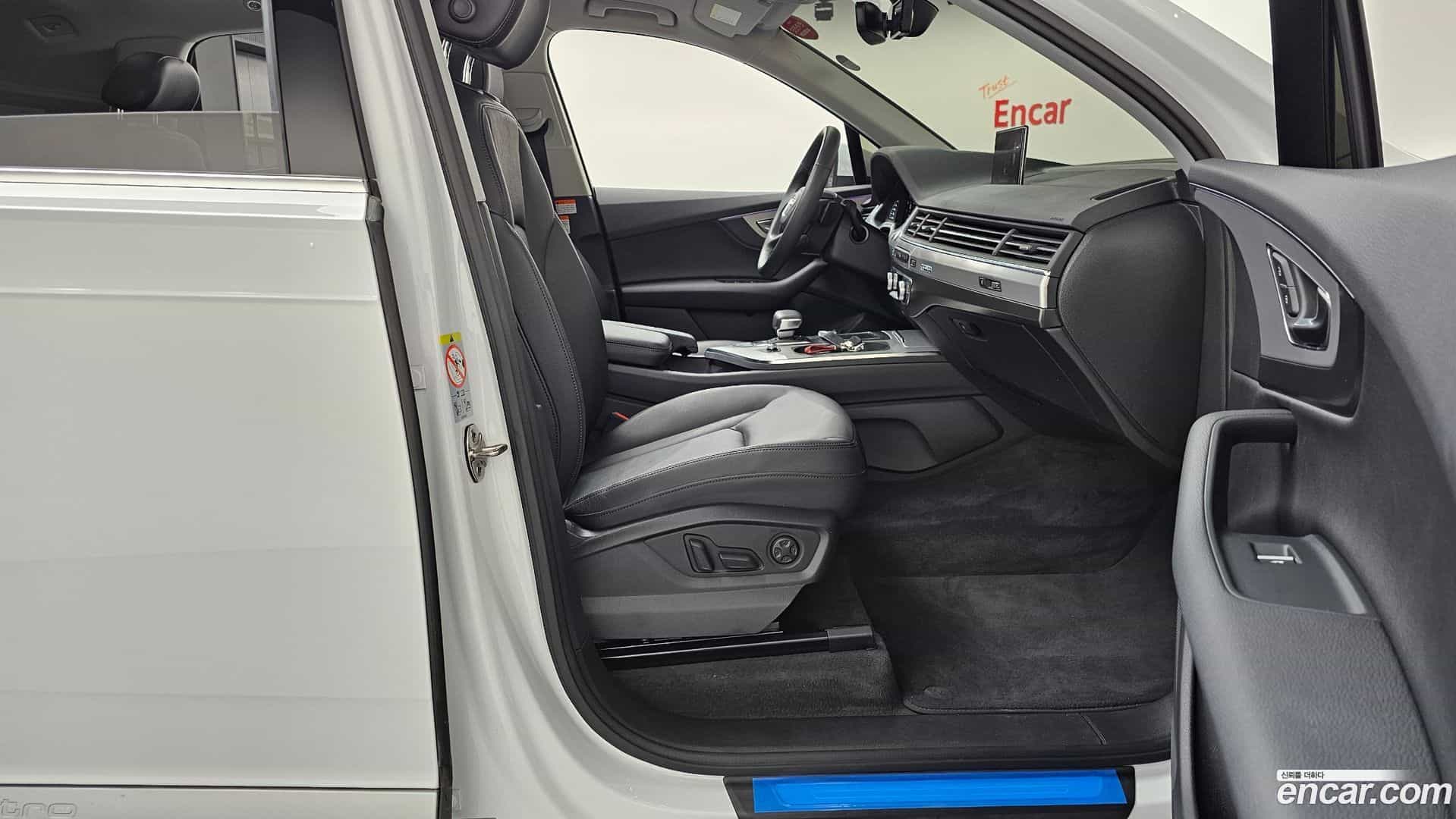 Q7 Audi 2019.10-INNER-036