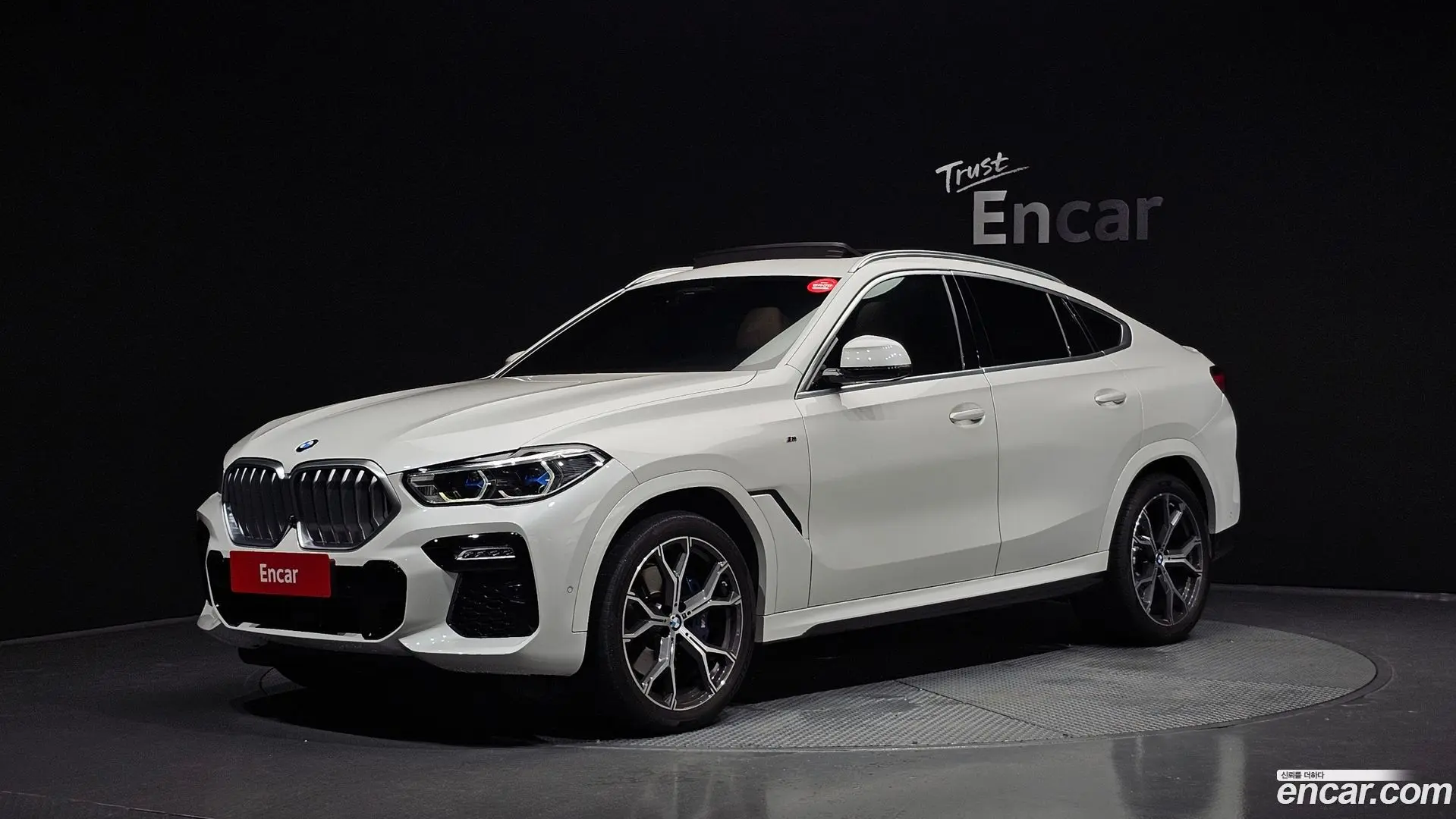 Main__Slider__Photo:X6 BMW 2021.6-0