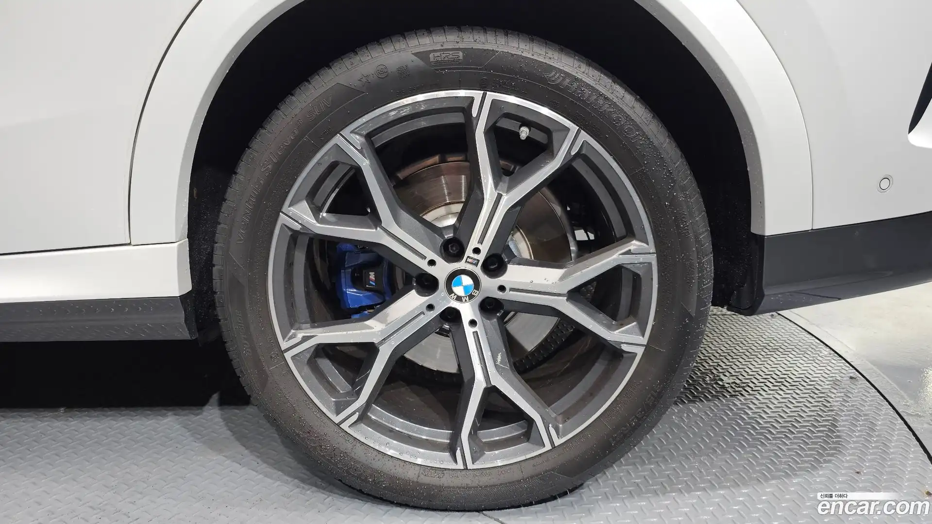 X6 BMW 2021.6-OUTER-031