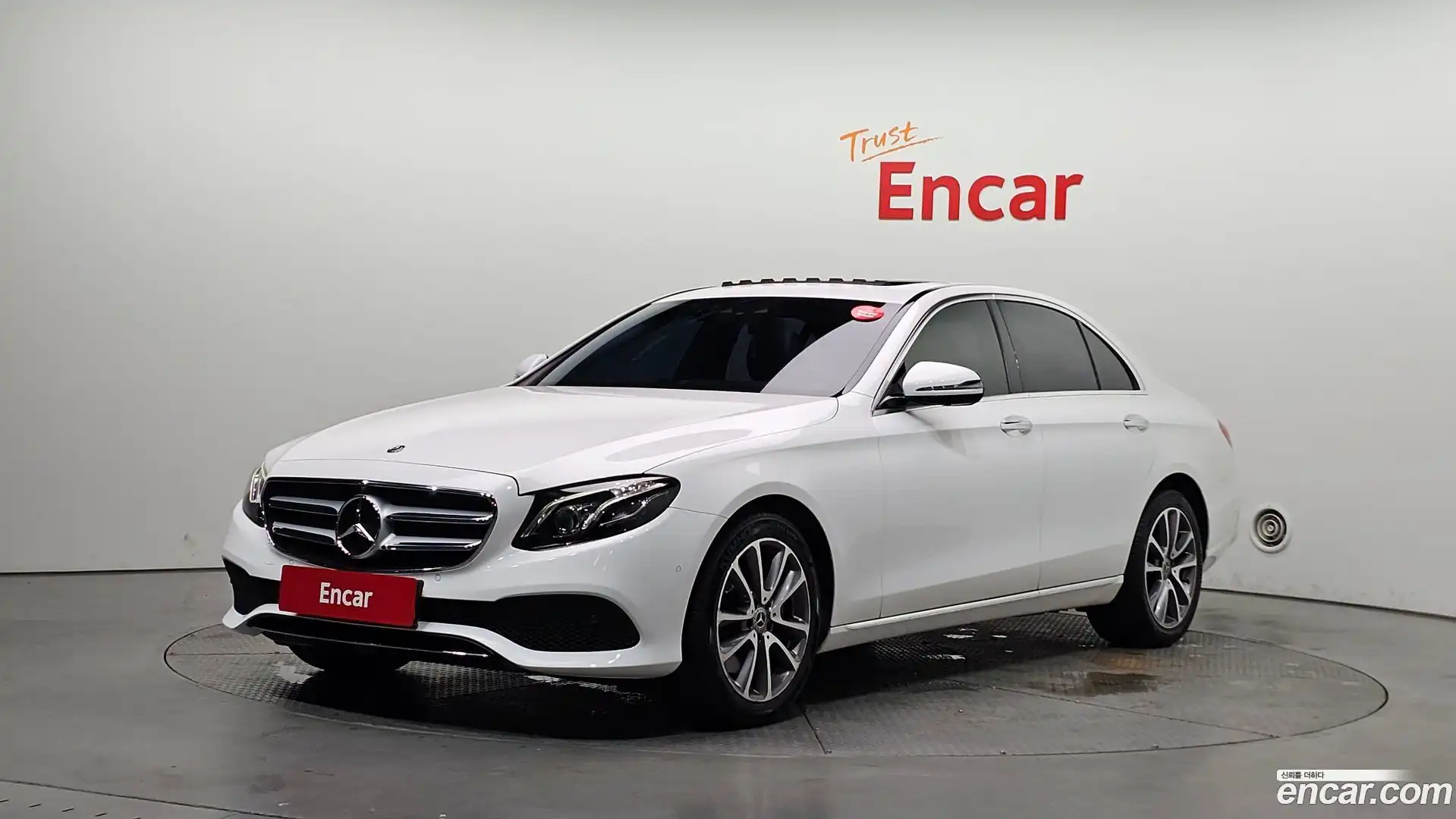 E-Class Mercedes-Benz 2019.7-OUTER-001