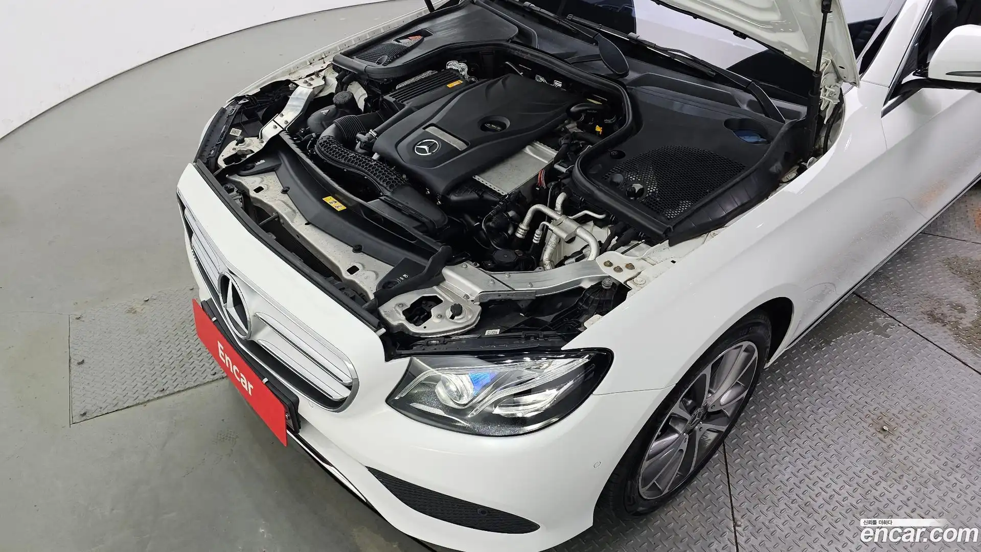 E-Class Mercedes-Benz 2019.7-OUTER-006