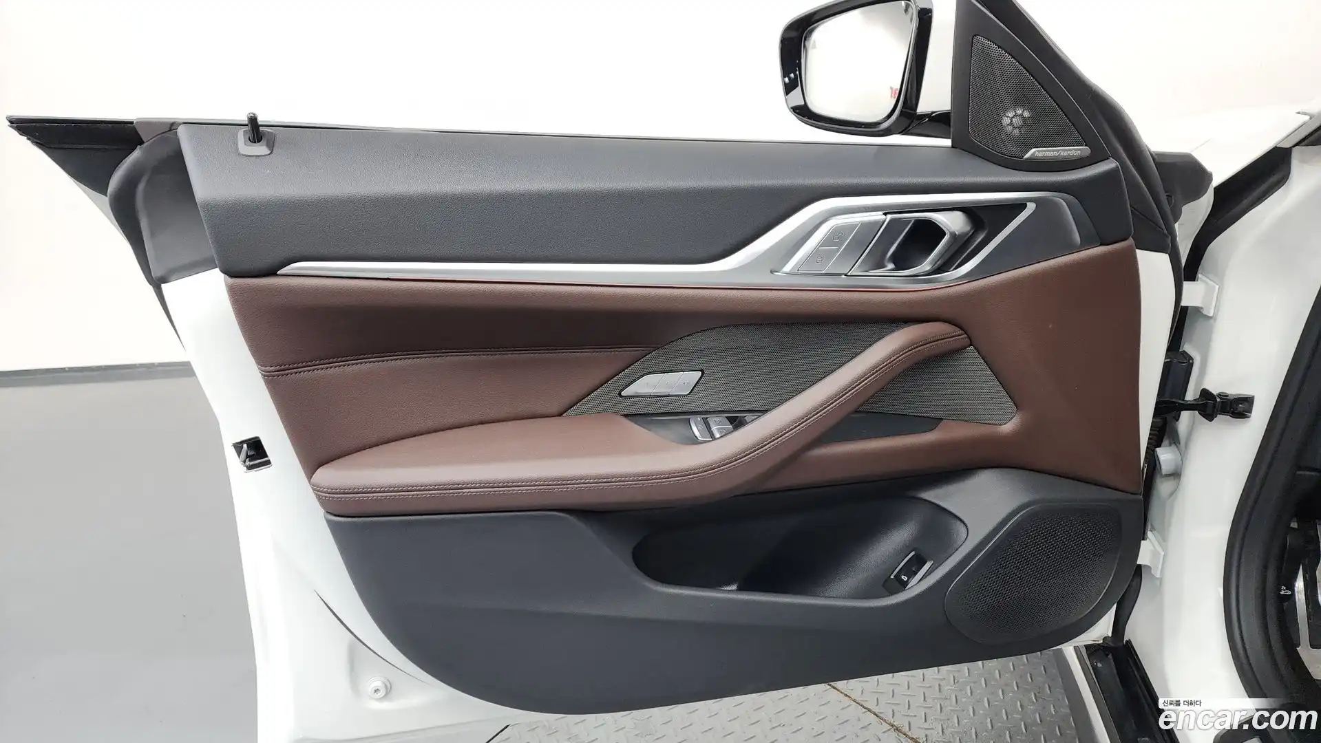 i4 BMW 2023.5-INNER-034