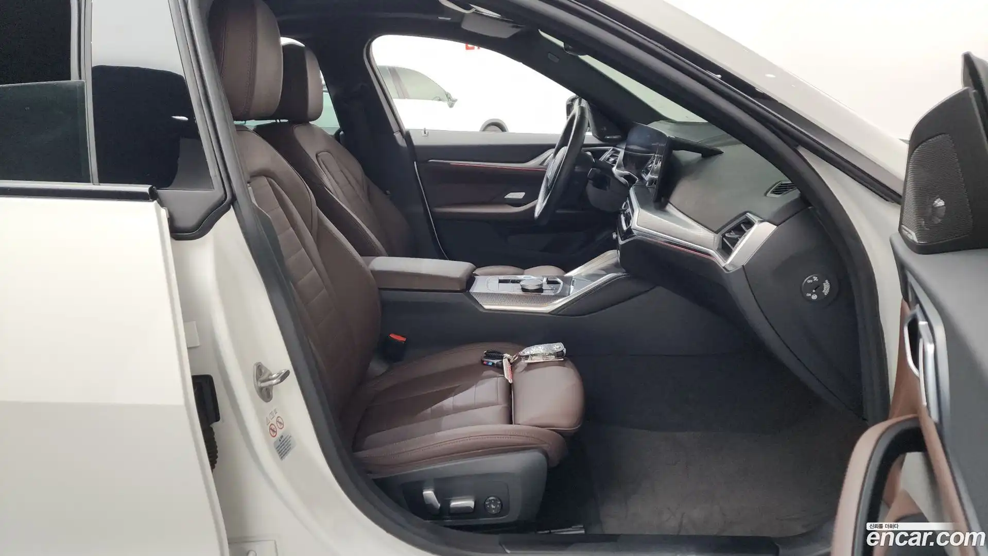 i4 BMW 2023.5-INNER-036