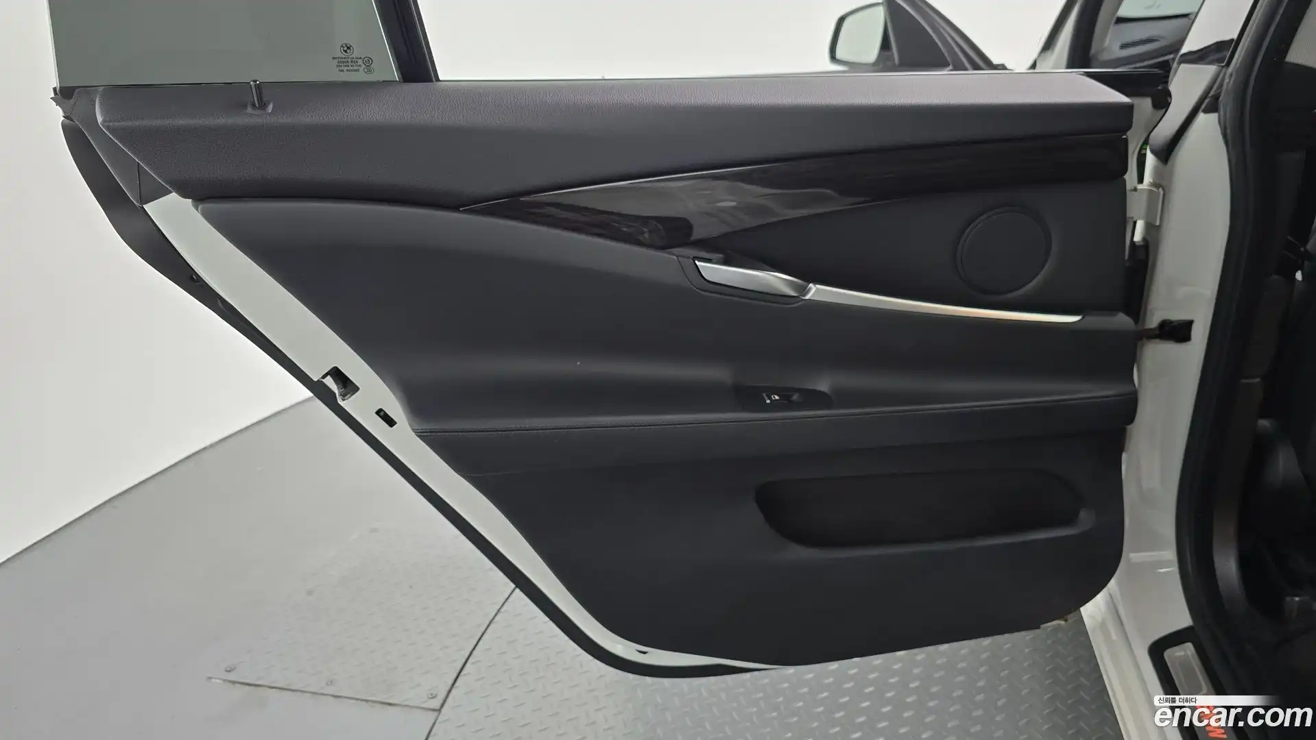 Gran Turismo BMW 2016.11-INNER-035