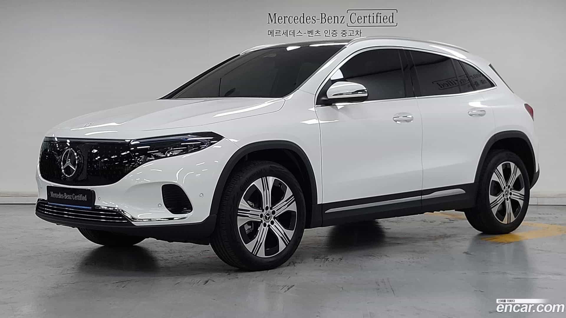 EQA Mercedes-Benz 2025.9-OUTER-001