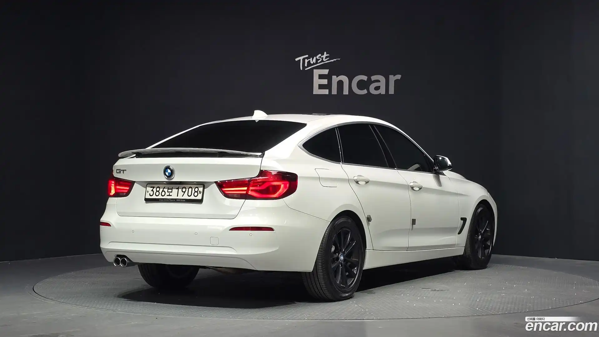 Gran Turismo BMW 2019.10-OUTER-002