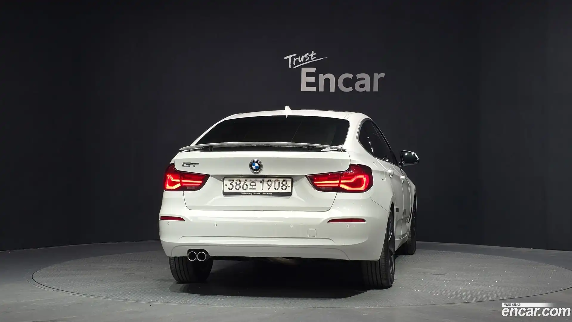 Gran Turismo BMW 2019.10-OUTER-004