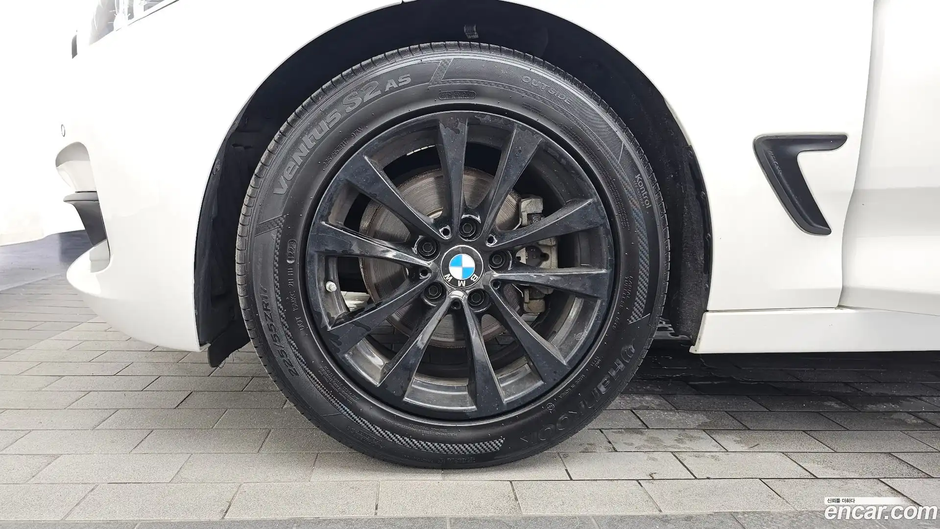 Gran Turismo BMW 2019.10-OUTER-005