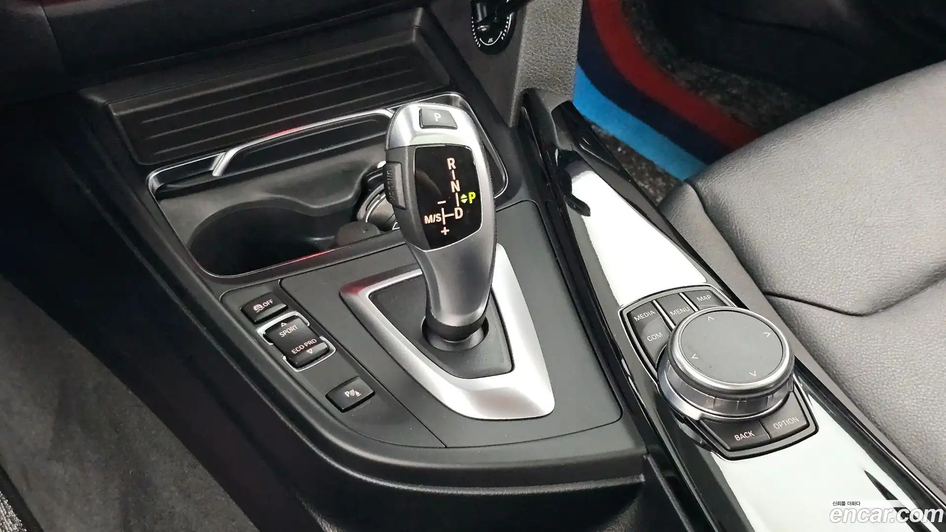 Gran Turismo BMW 2019.10-INNER-009