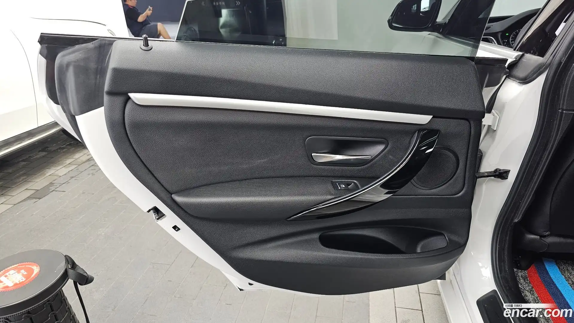 Gran Turismo BMW 2019.10-INNER-035