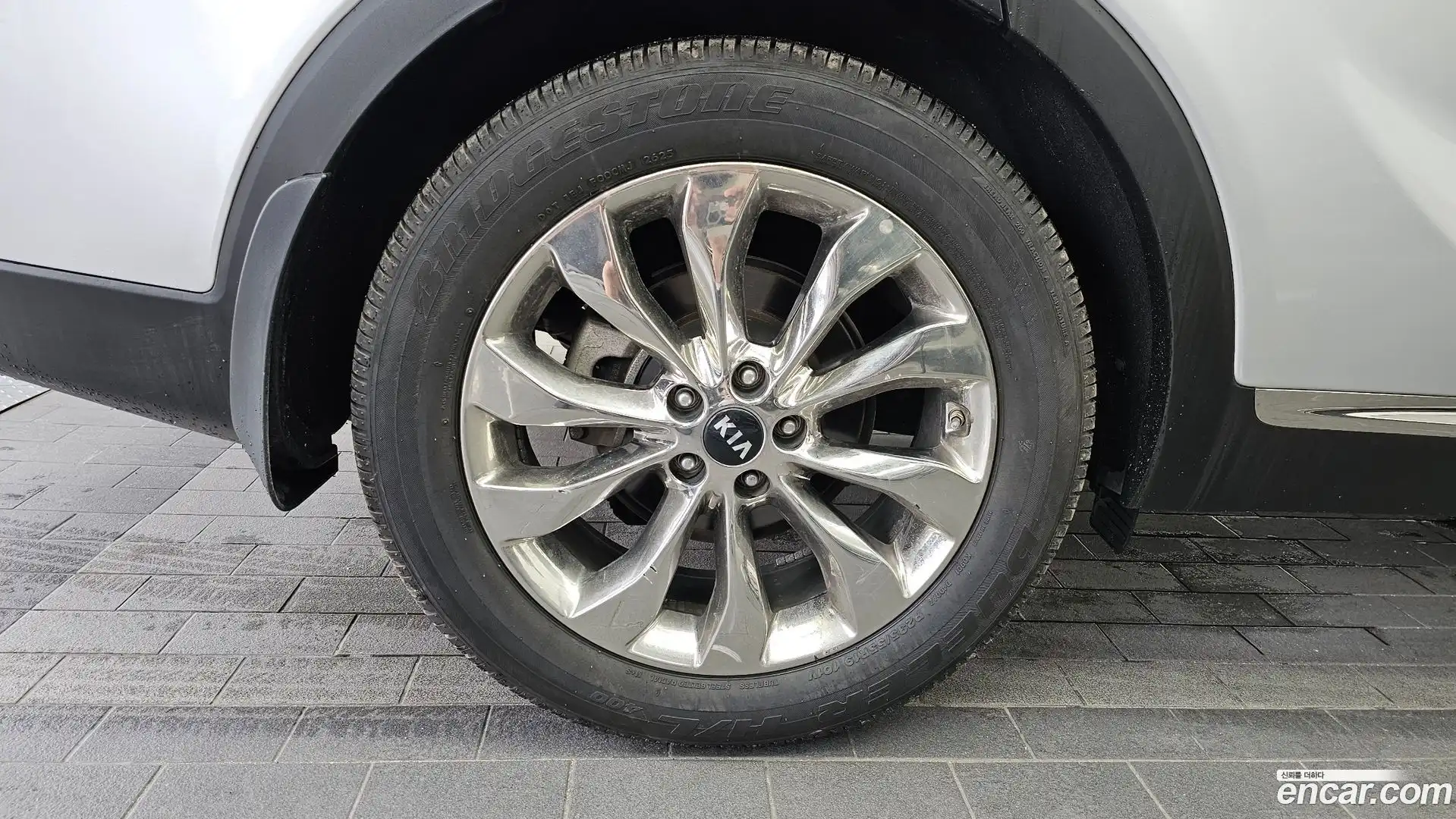 Sorento Kia 2019.3-OUTER-005