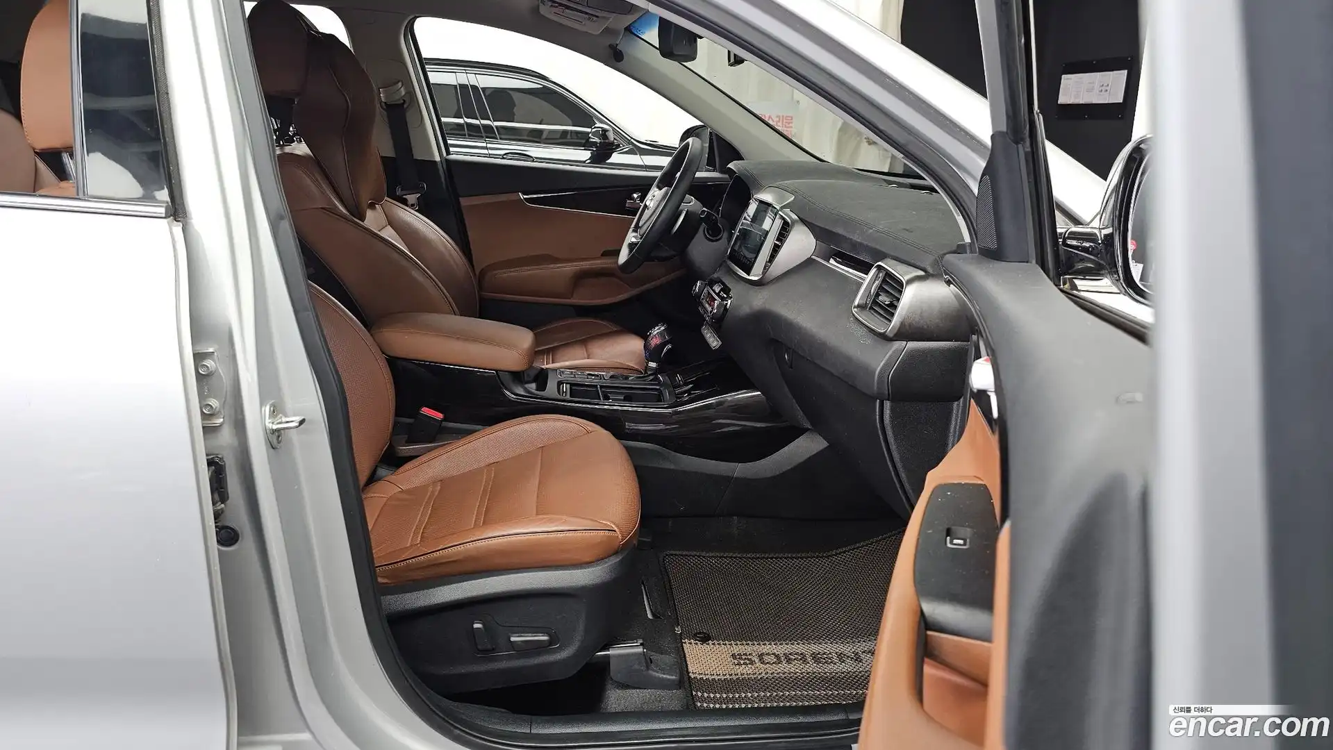 Sorento Kia 2019.3-OPTION-015