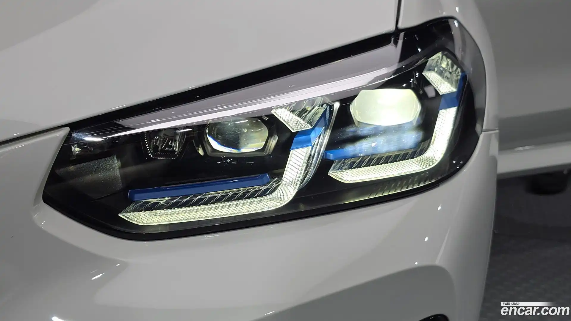 X4 BMW 2023.10-OUTER-032