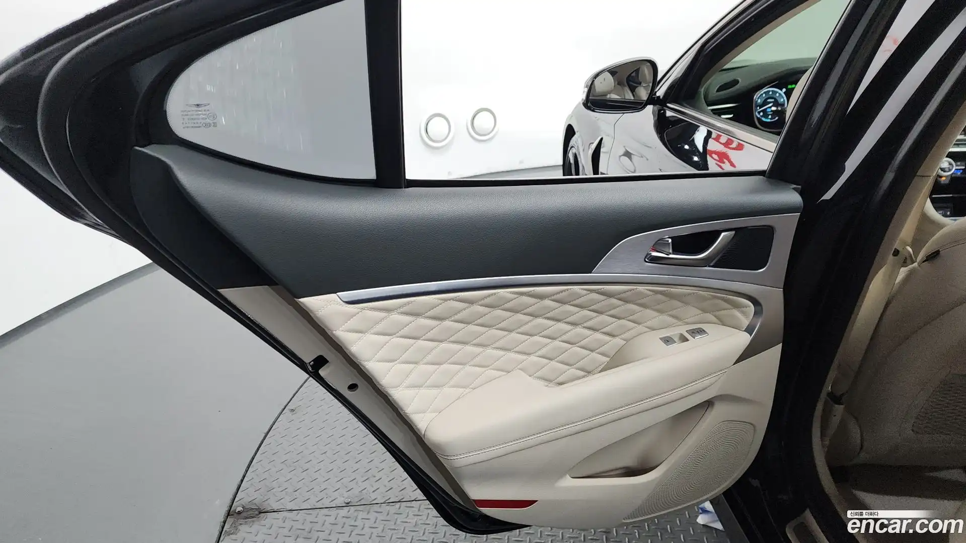G70 Genesis 2019.3-INNER-035