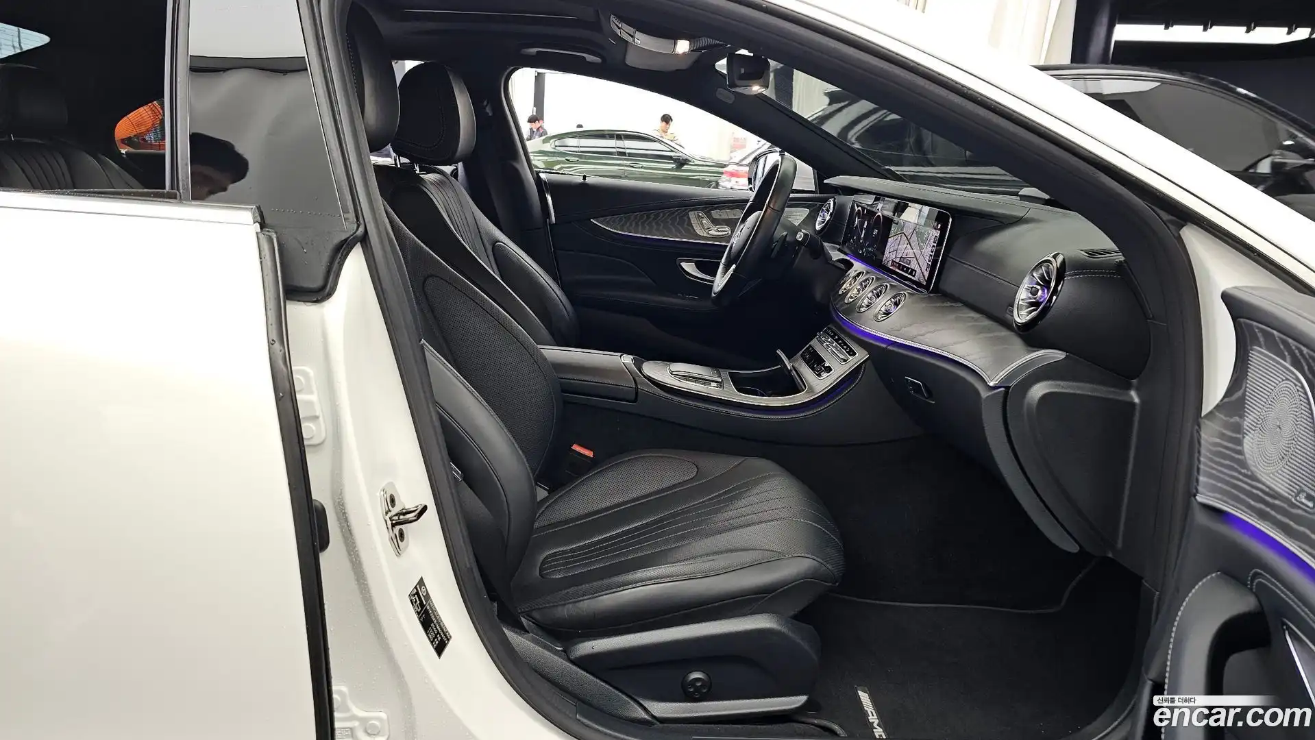 CLS-Class Mercedes-Benz 2021.10-OPTION-015