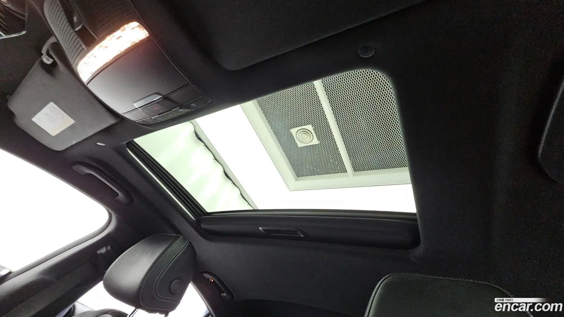 CLS-Class Mercedes-Benz 2021.10-OPTION-022