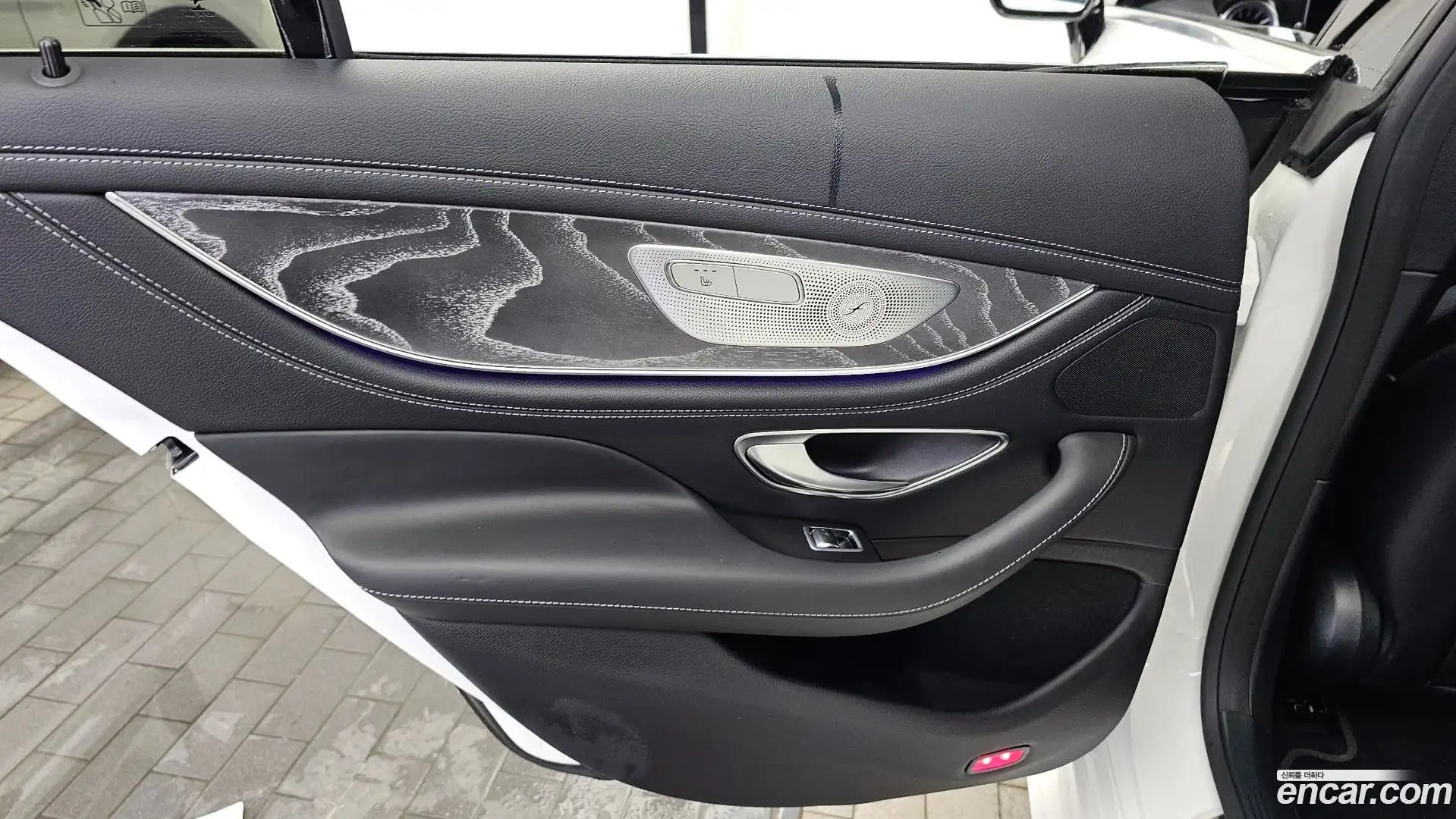 CLS-Class Mercedes-Benz 2021.10-INNER-035
