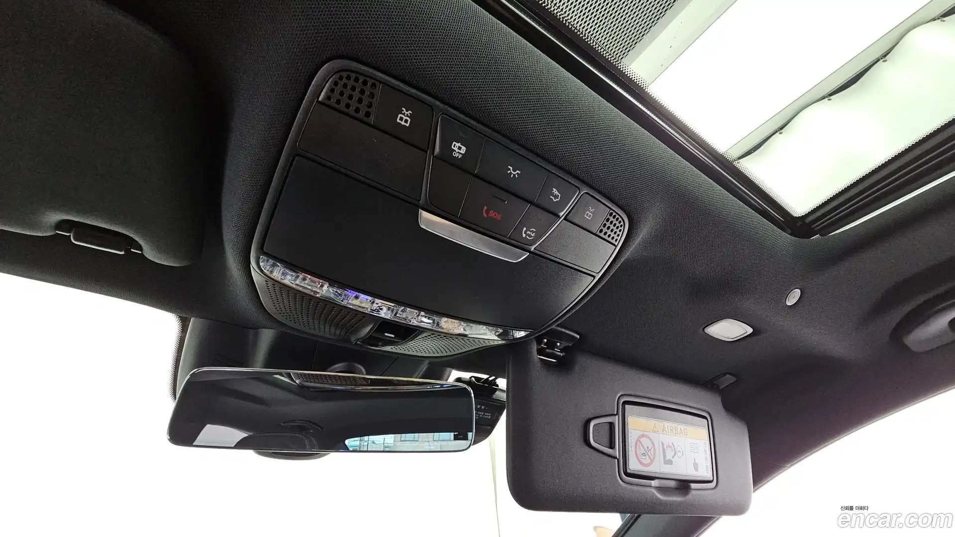 CLS-Class Mercedes-Benz 2021.10-INNER-036