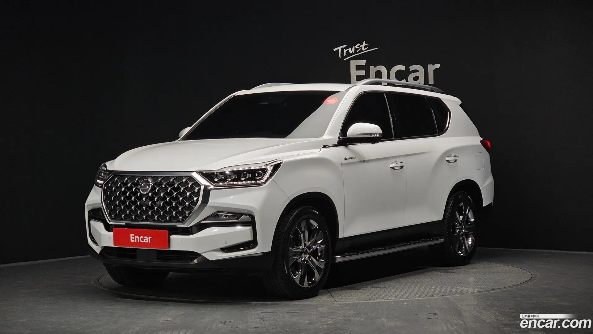 Main__Slider__Photo:Rexton KG Mobility 2022.4-0