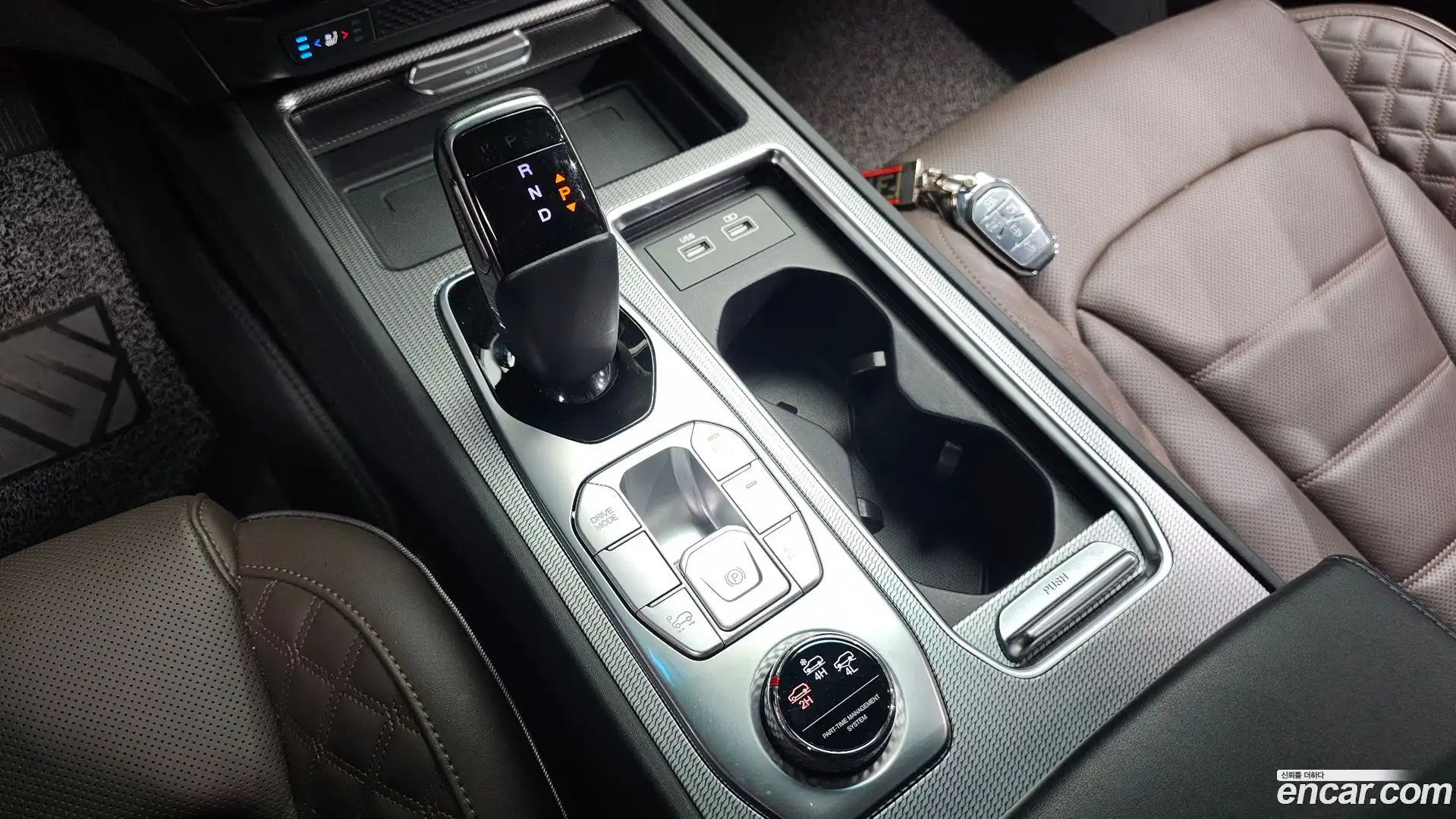Rexton KG Mobility 2022.4-INNER-009