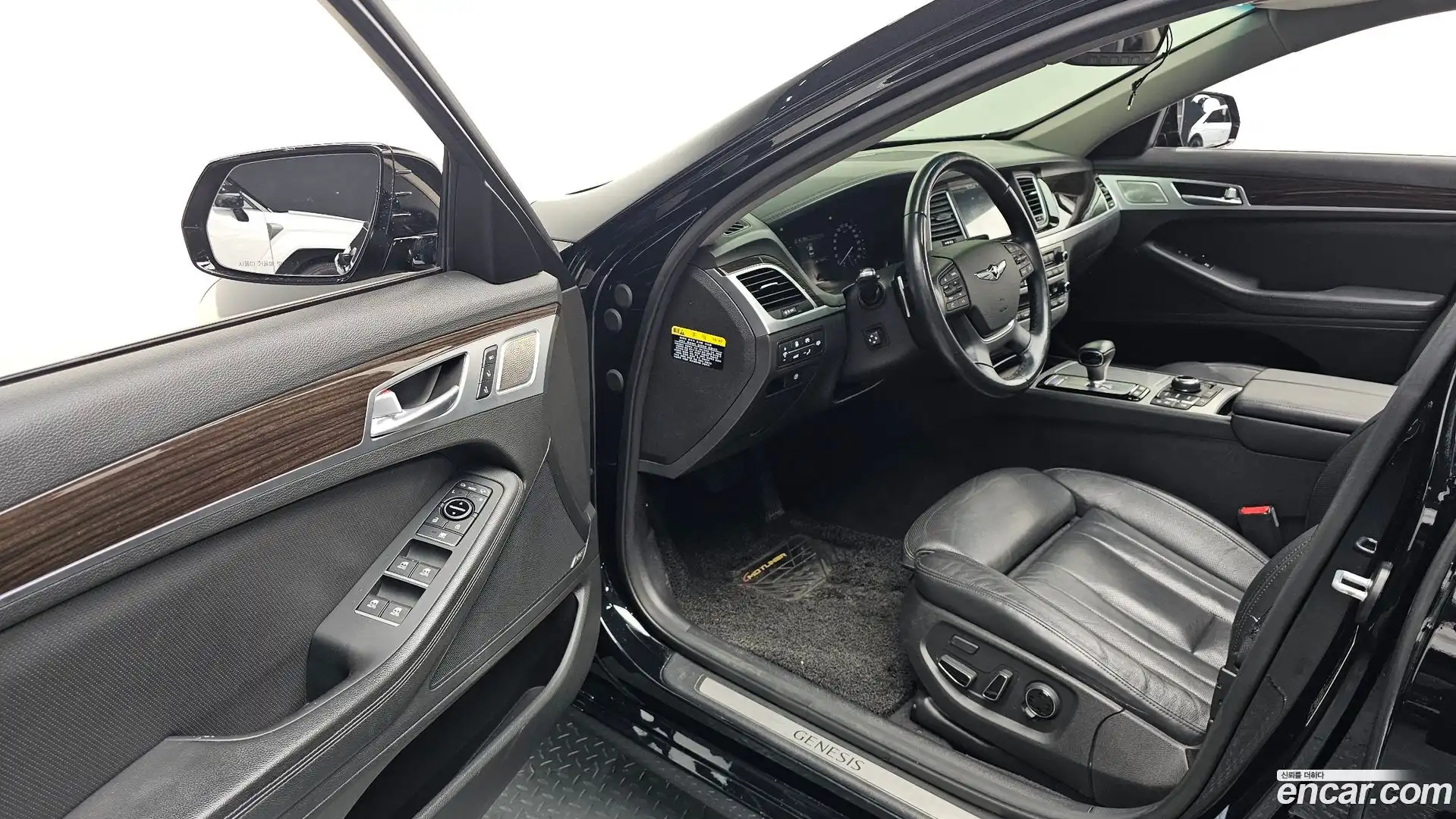 G80 Genesis 2016.10-INNER-010