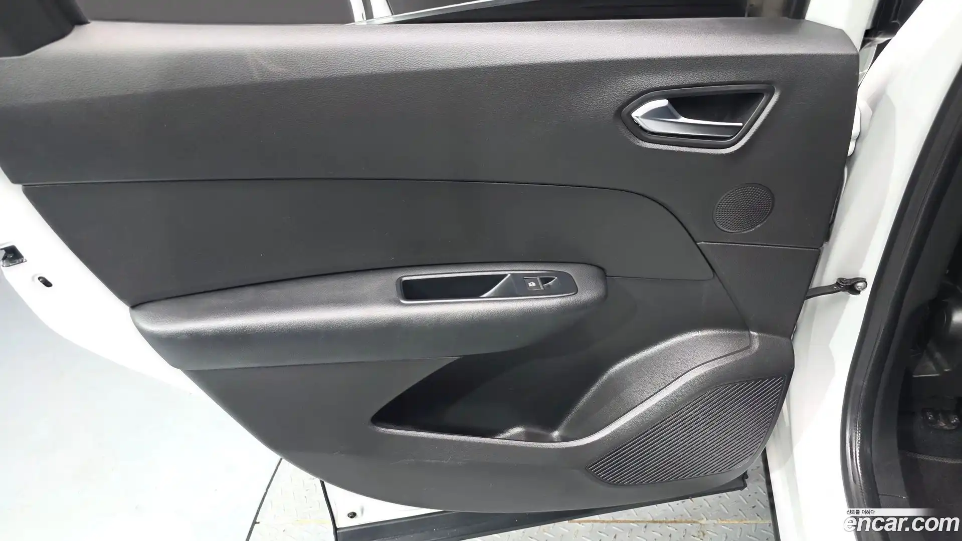 XM3 Renault Korea 2020.11-INNER-035