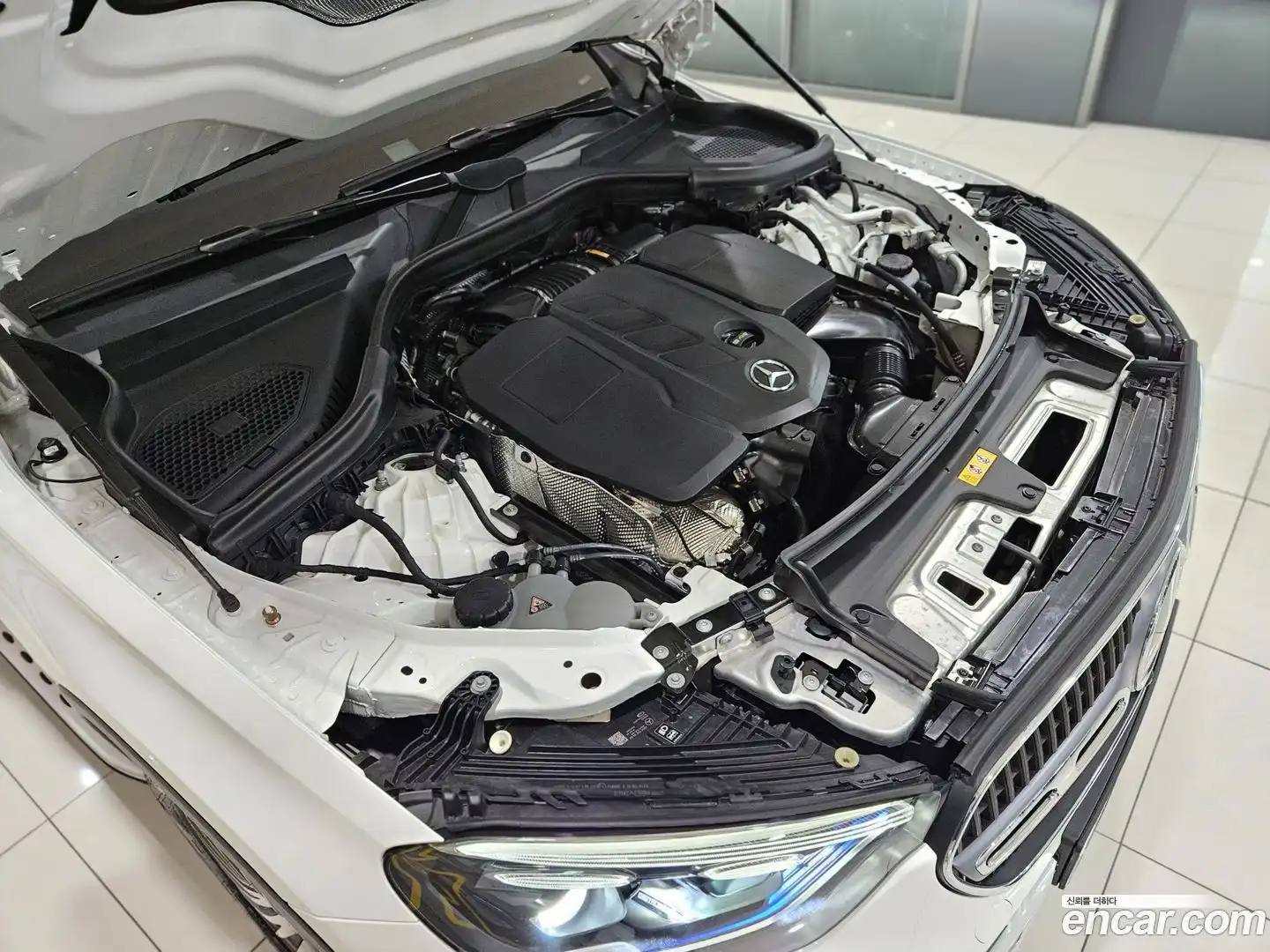 GLC-Class Mercedes-Benz 2023.7-OUTER-006