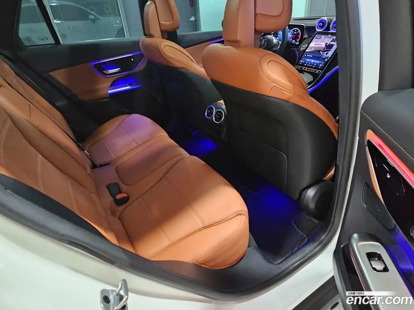 GLC-Class Mercedes-Benz 2023.7-OPTION-016