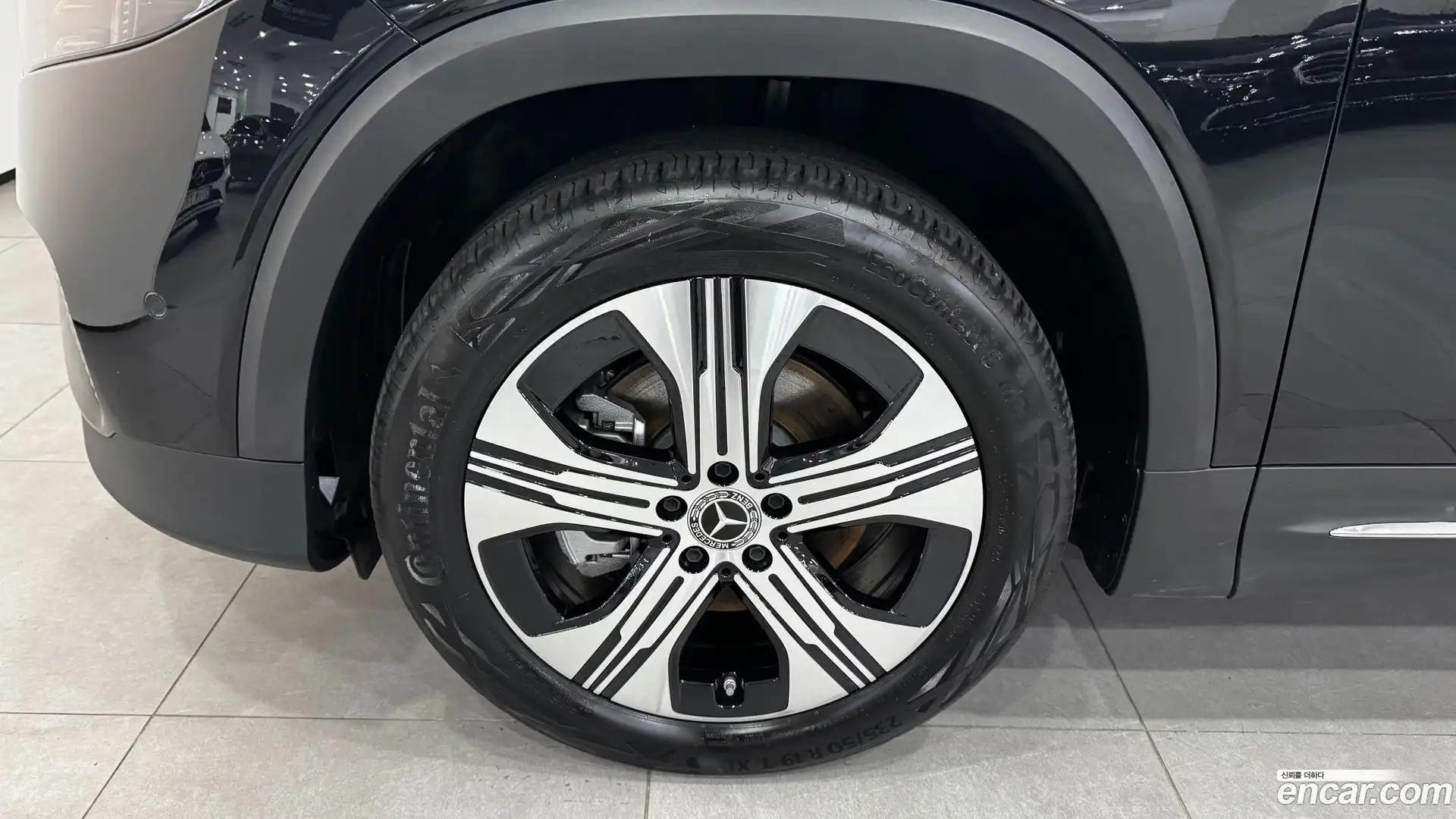 EQB Mercedes-Benz 2025.9-OUTER-005
