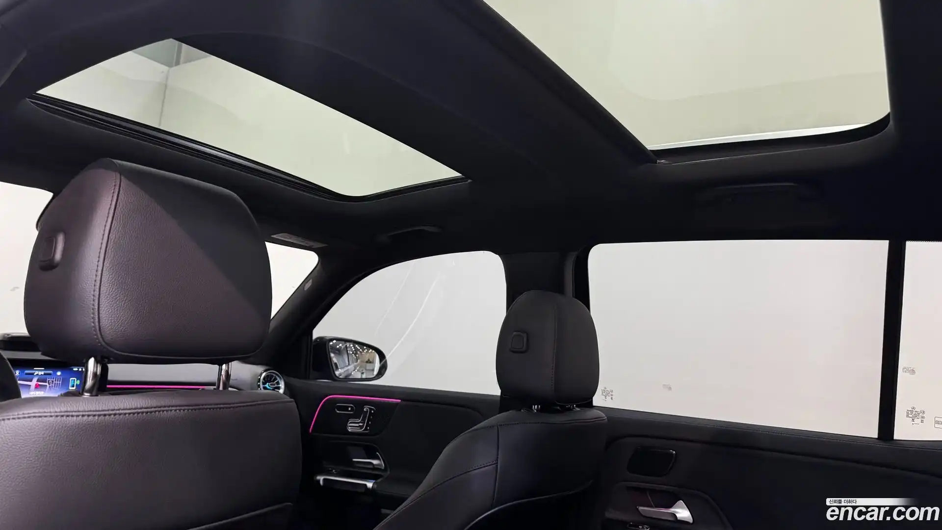 EQB Mercedes-Benz 2025.9-OPTION-017