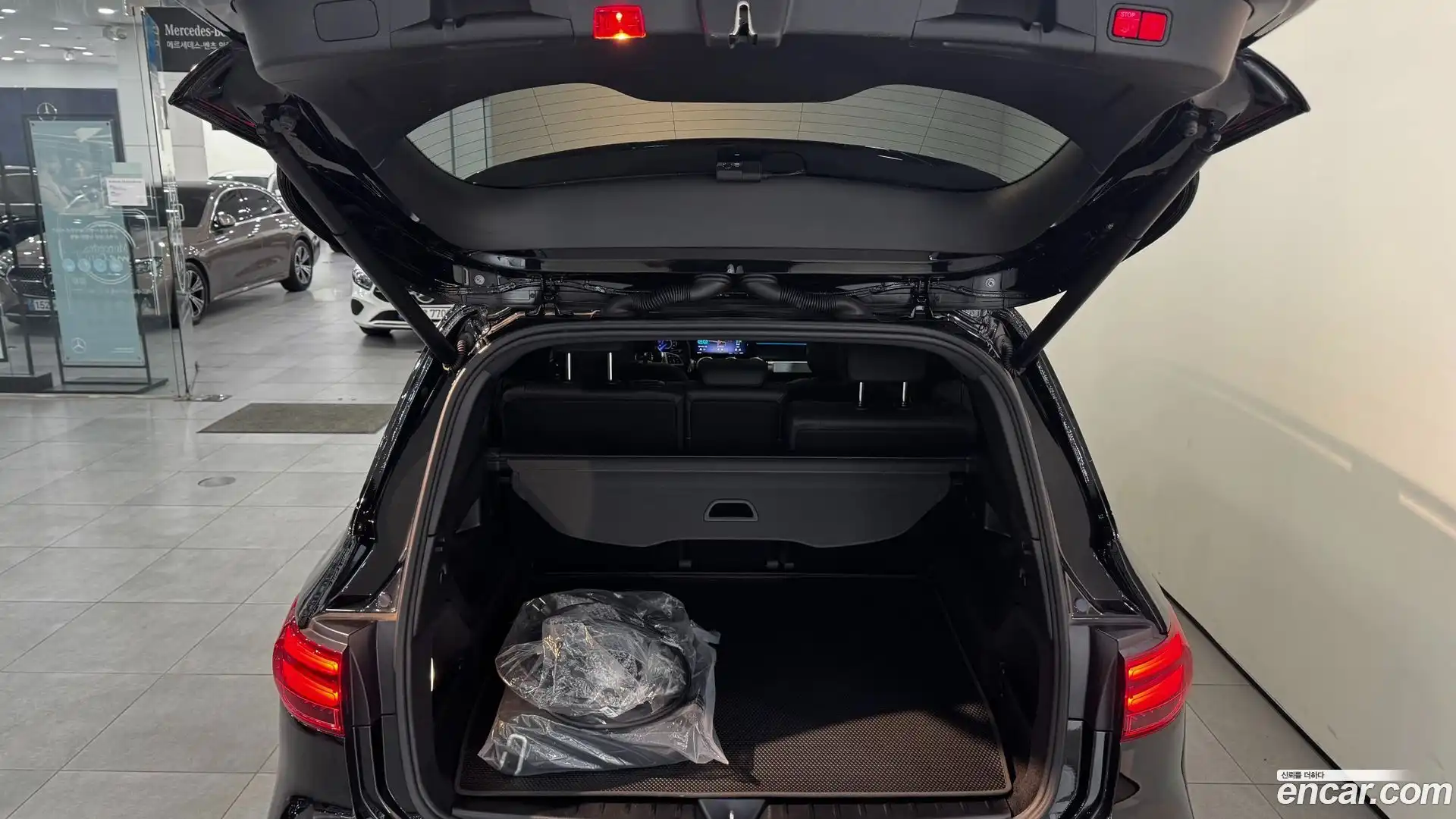 EQB Mercedes-Benz 2025.9-OPTION-021