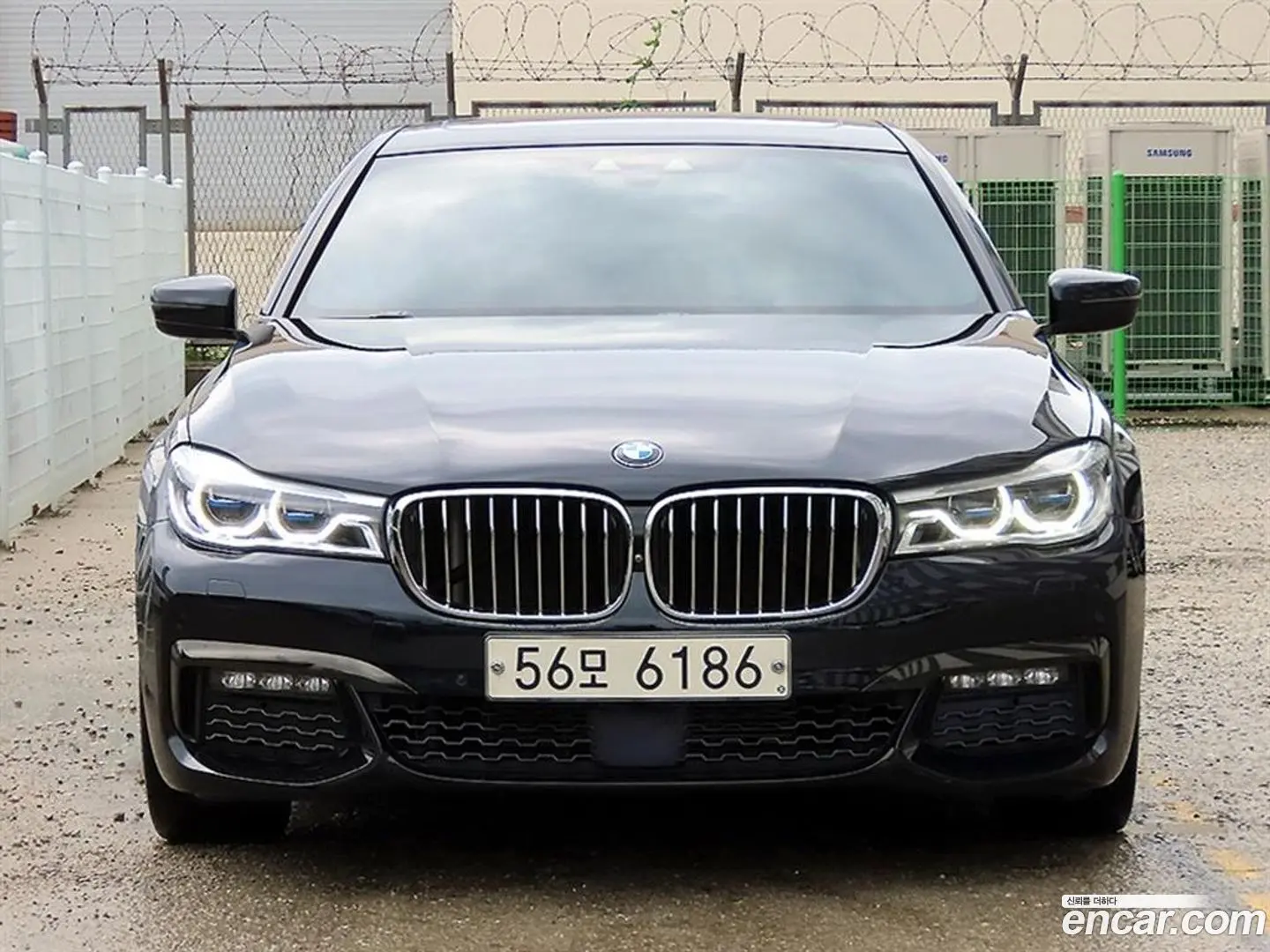 Main__Slider__Photo:7-Series BMW 2017.4-0