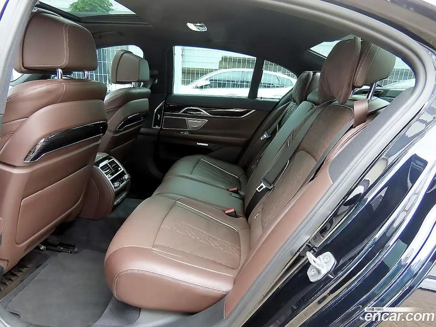 7-Series BMW 2017.4-OUTER-006