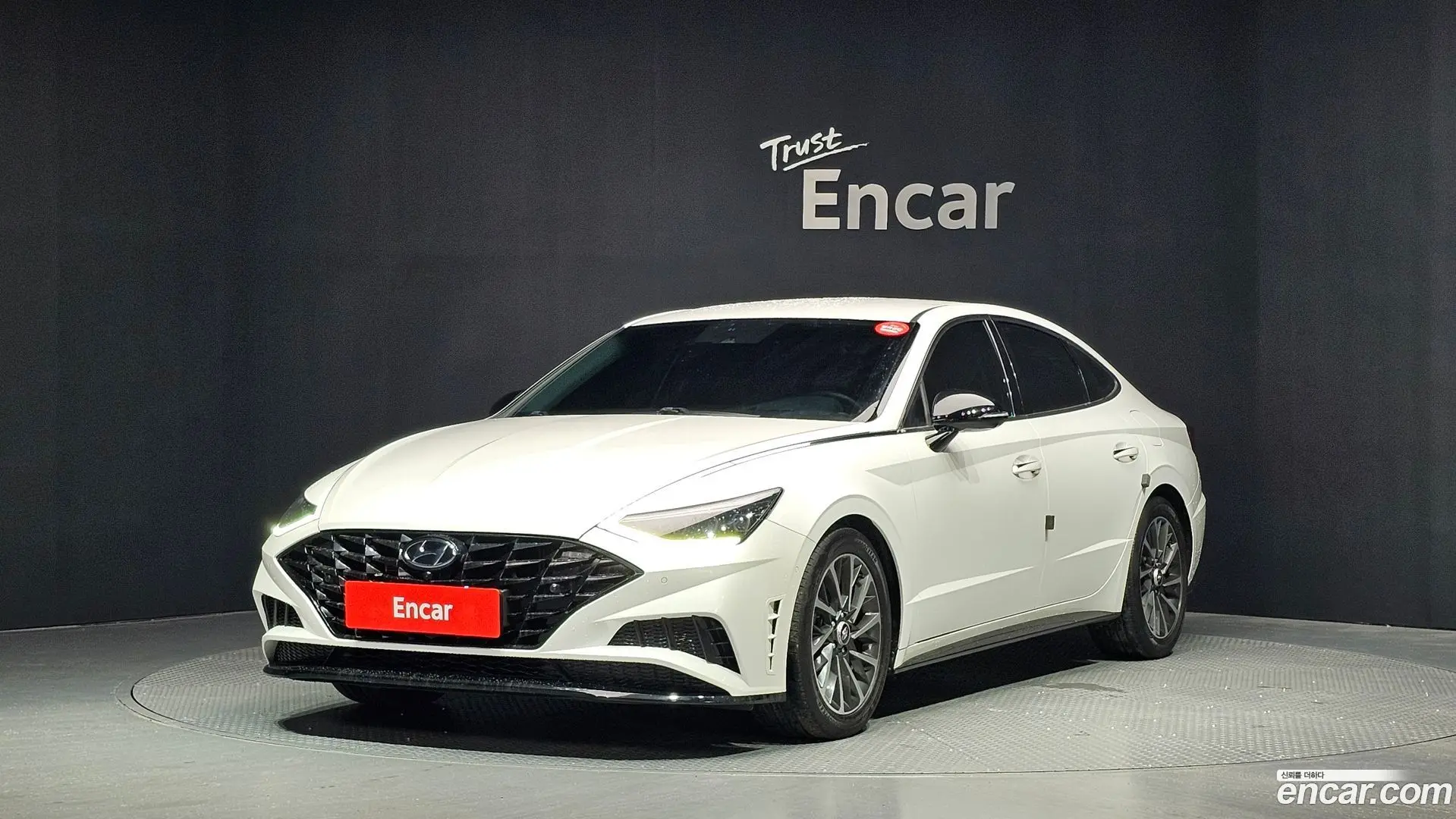 Main__Slider__Photo:Sonata Hyundai 2020.8-0