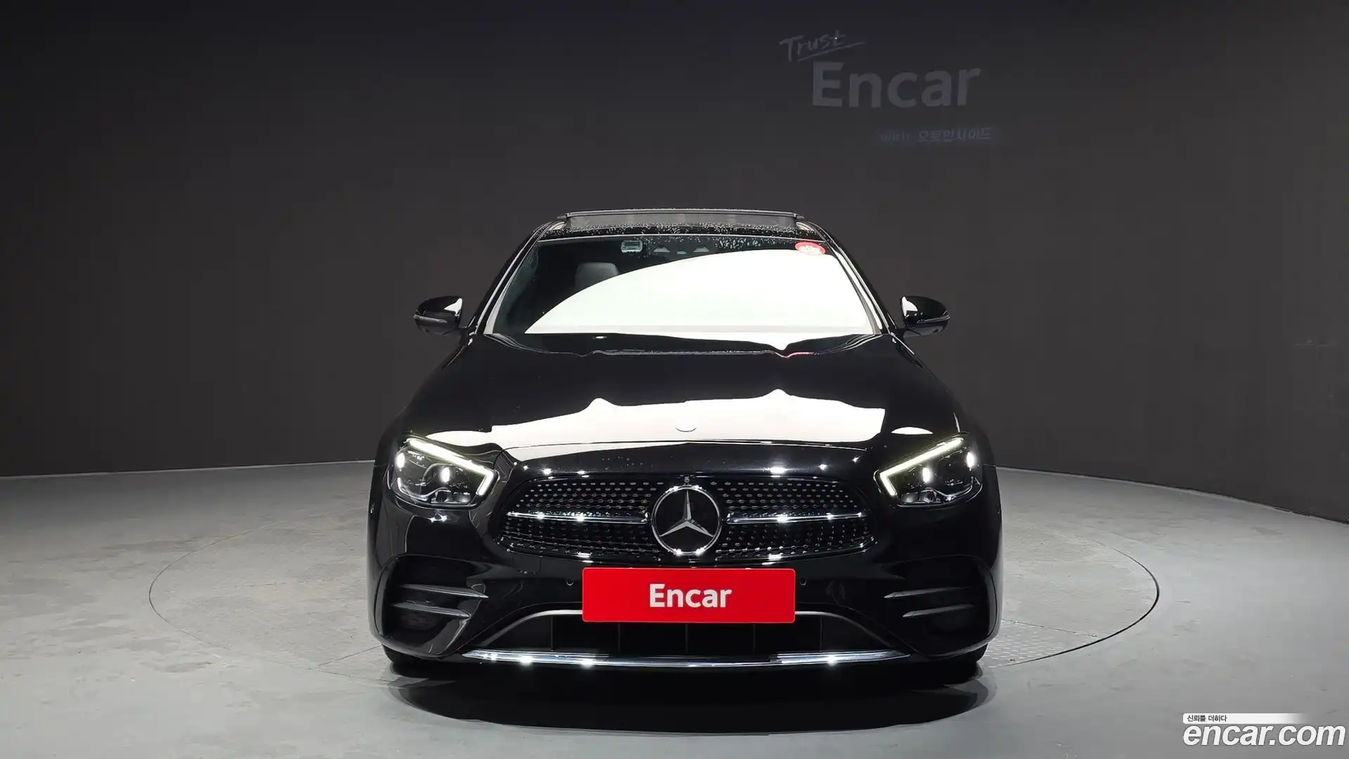 E-Class Mercedes-Benz 2022.3-OUTER-003