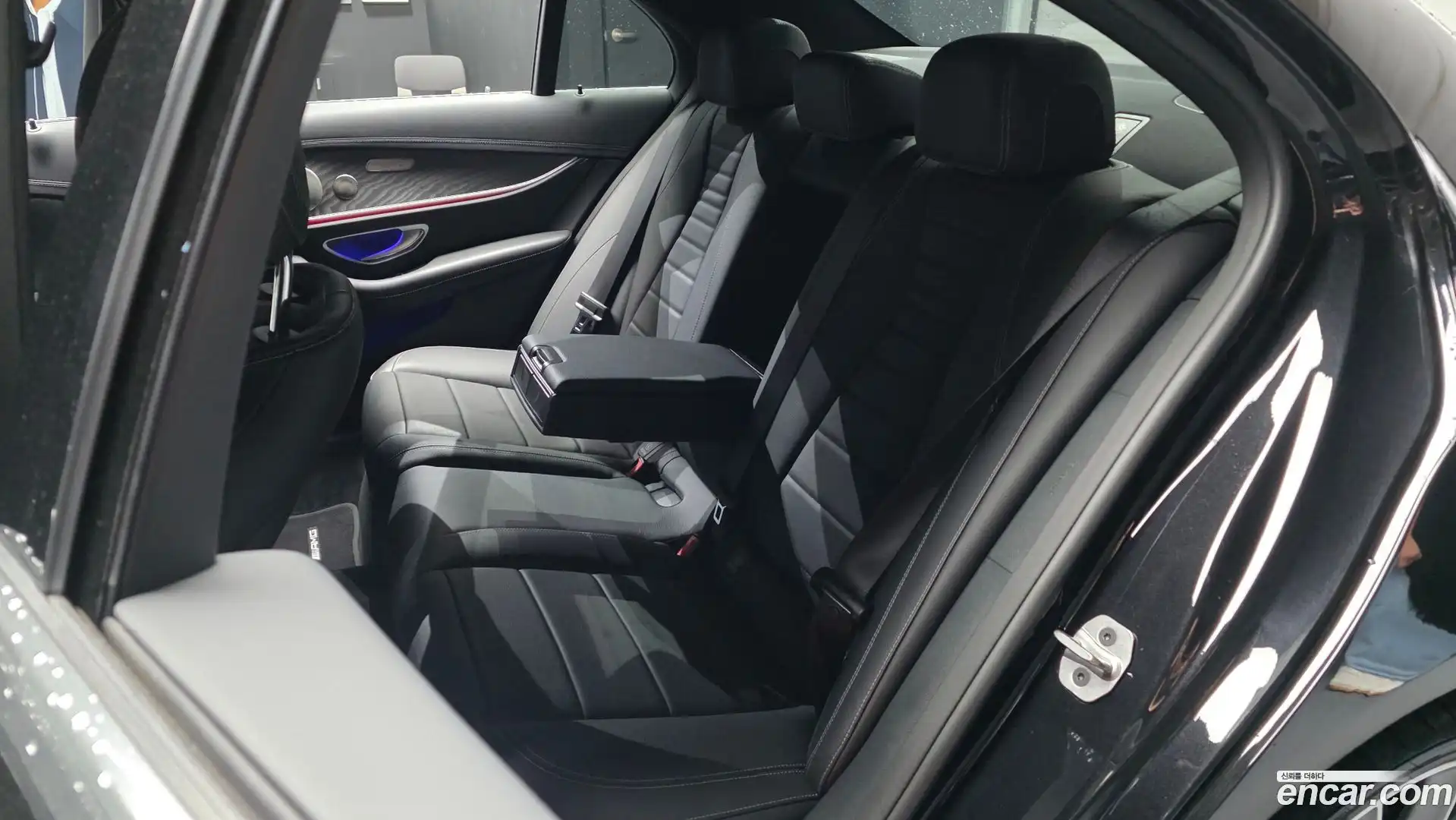E-Class Mercedes-Benz 2022.3-OPTION-016