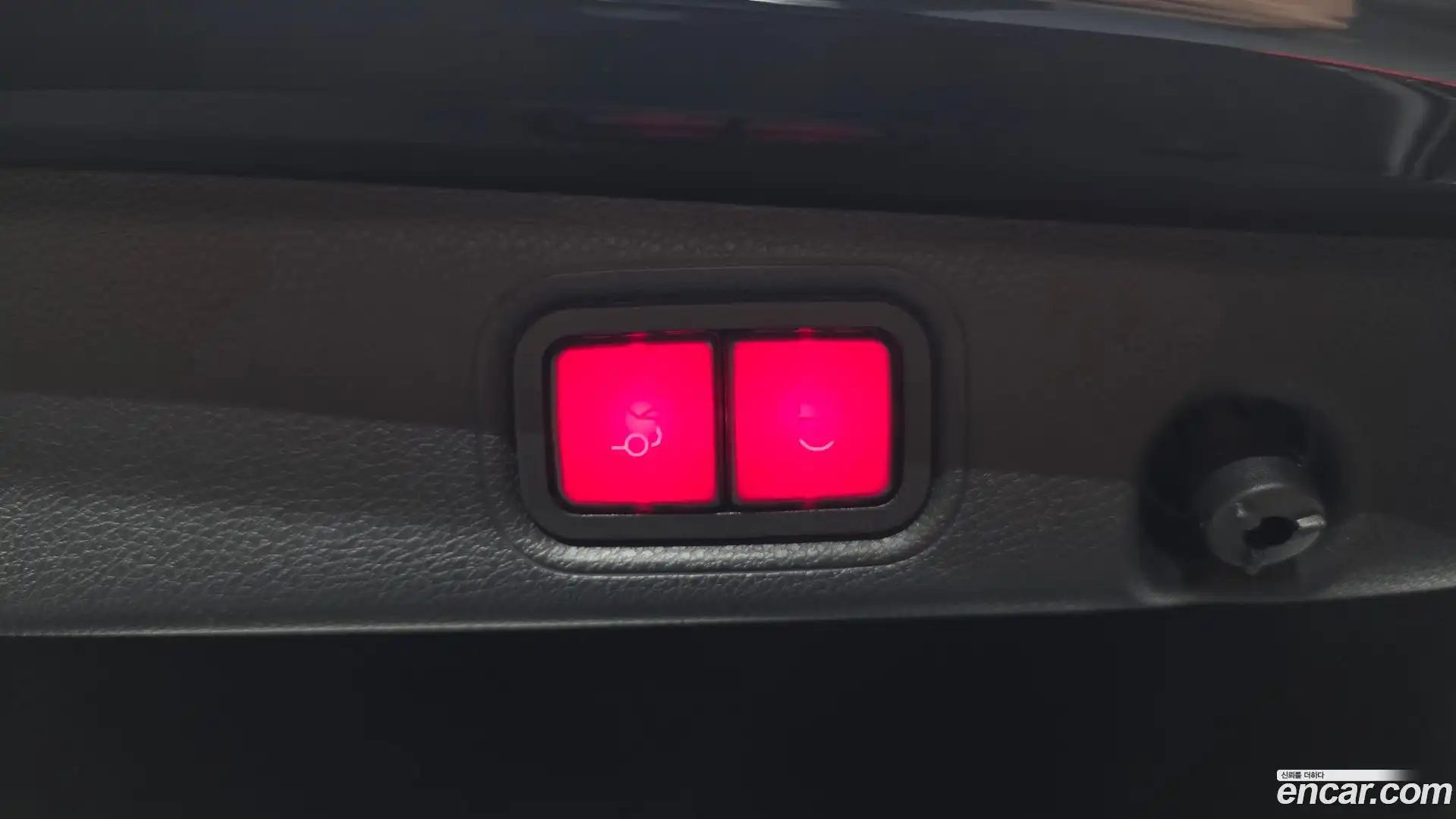 E-Class Mercedes-Benz 2022.3-OPTION-020