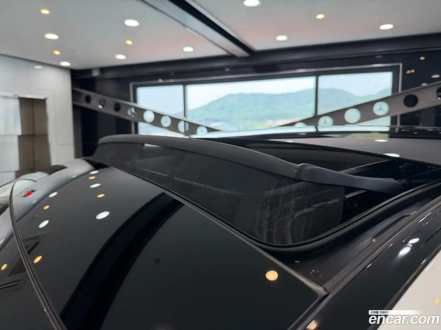 E-Class Mercedes-Benz 2024.8-OPTION-018