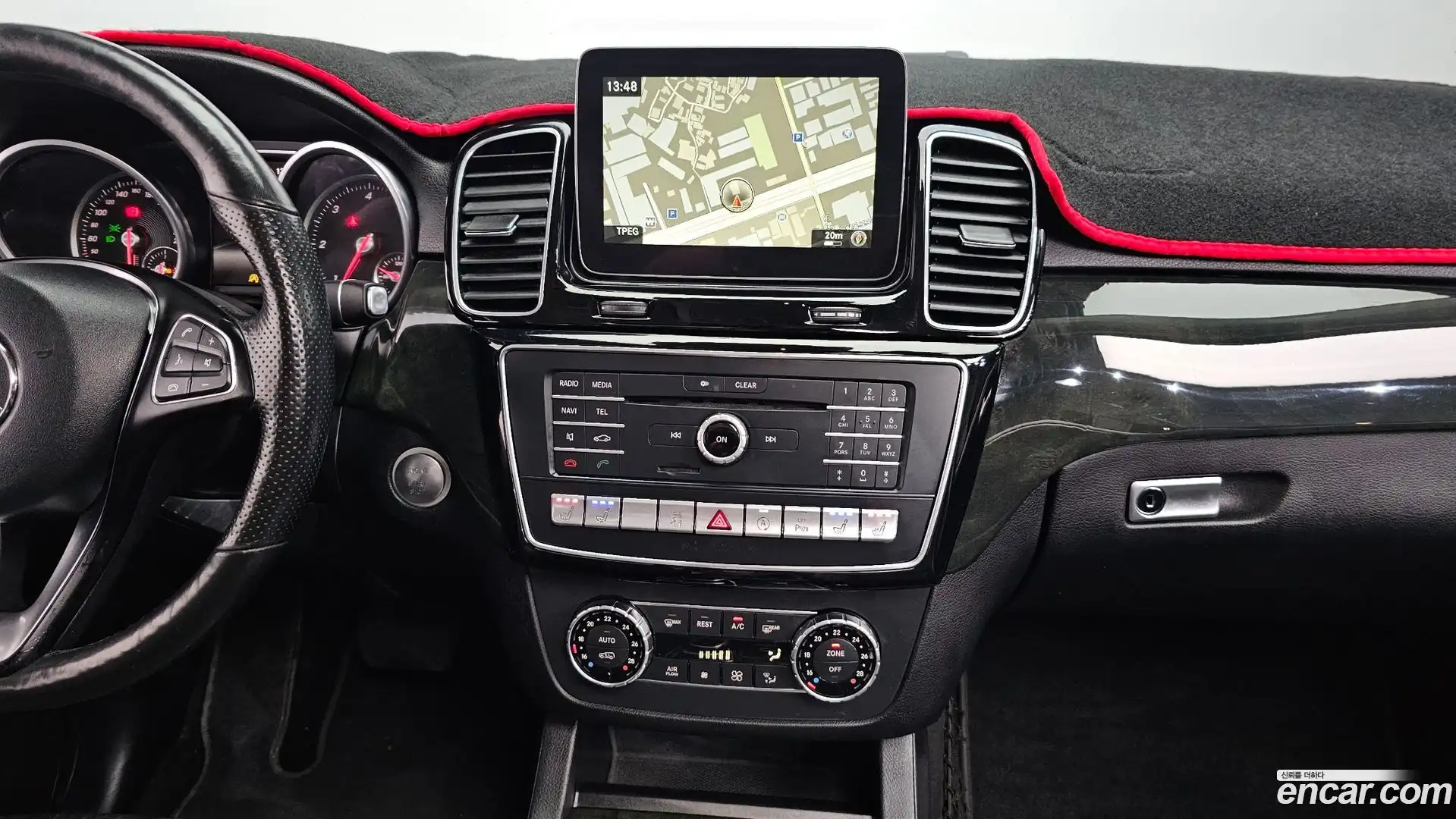 GLE-Class Mercedes-Benz 2017.10-OPTION-017