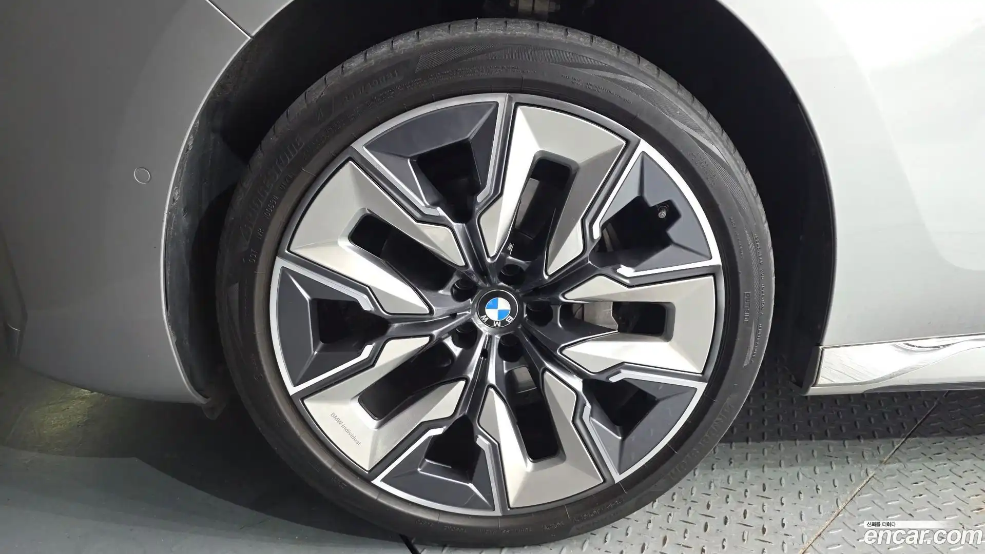 7-Series BMW 2024.7-OUTER-005