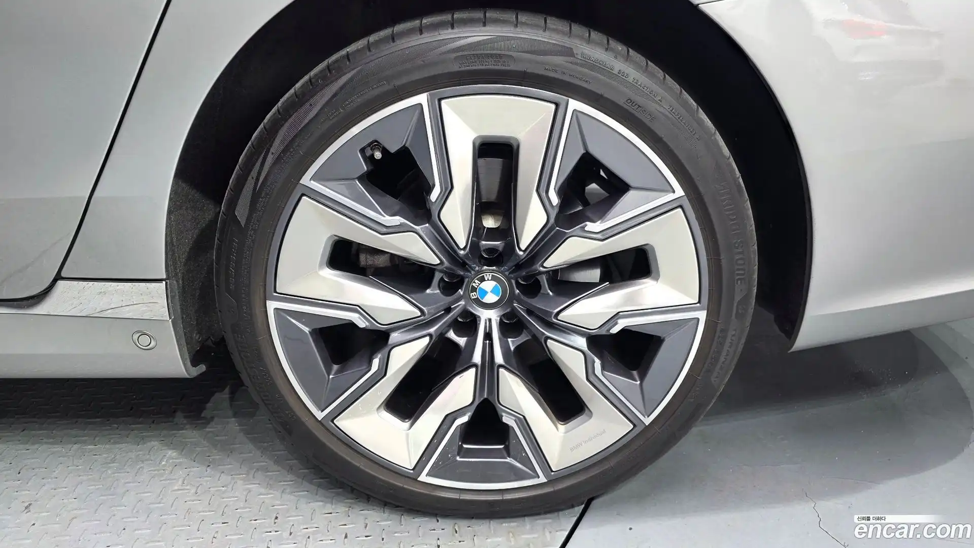 7-Series BMW 2024.7-OUTER-031