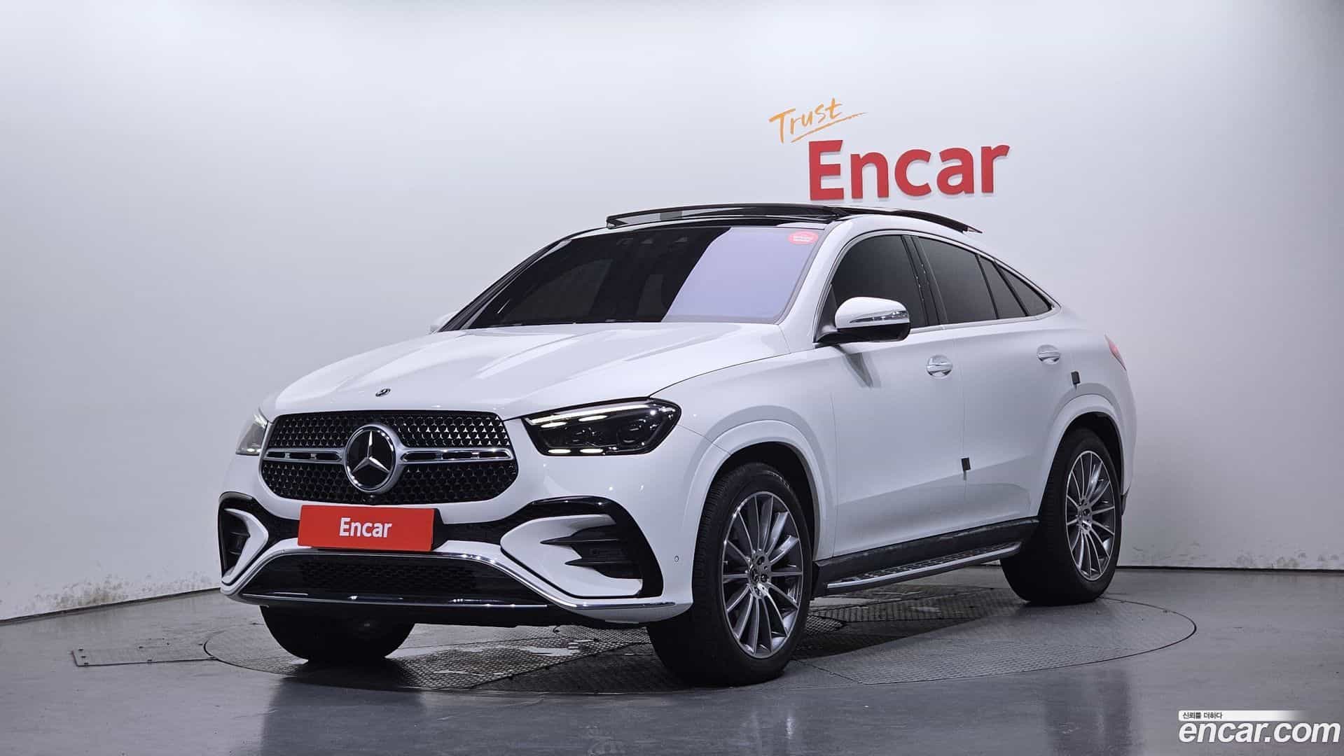 GLE-Class Mercedes-Benz 2023.7-OUTER-001