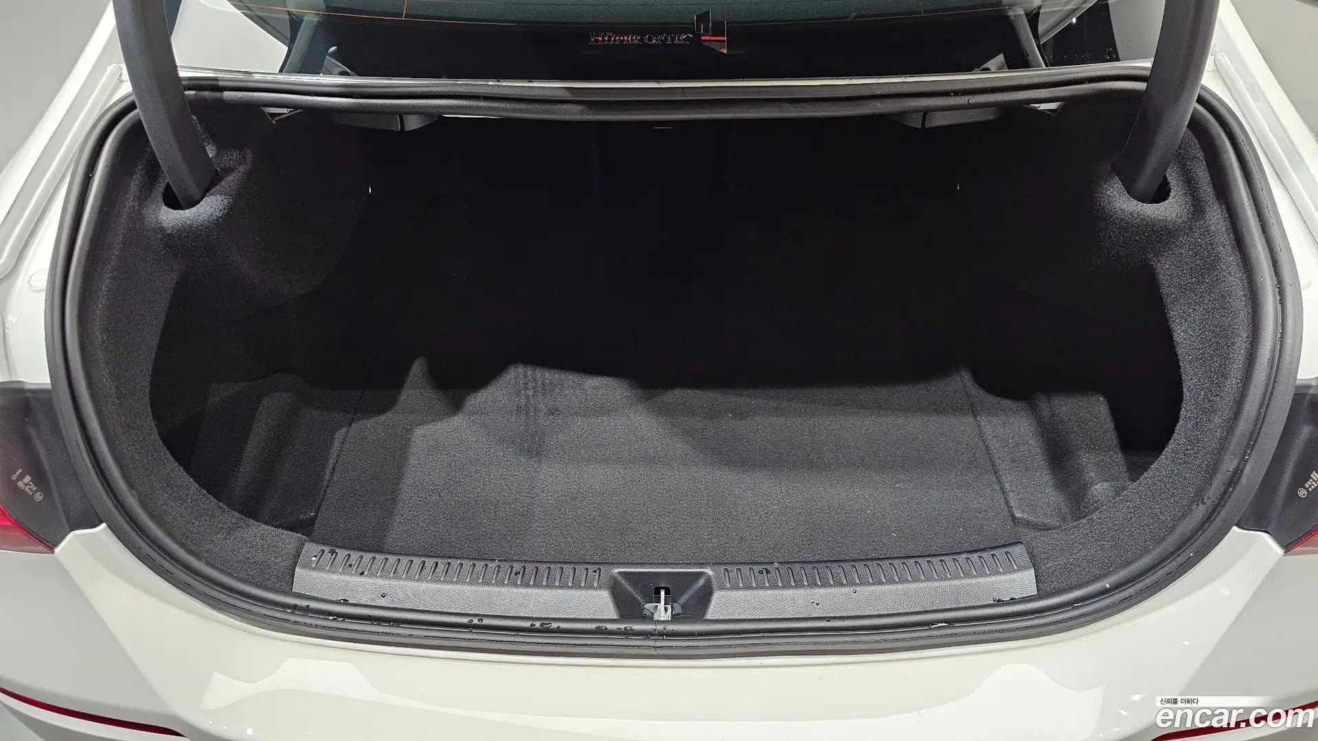 A-Class Mercedes-Benz 2024.0-OPTION-021