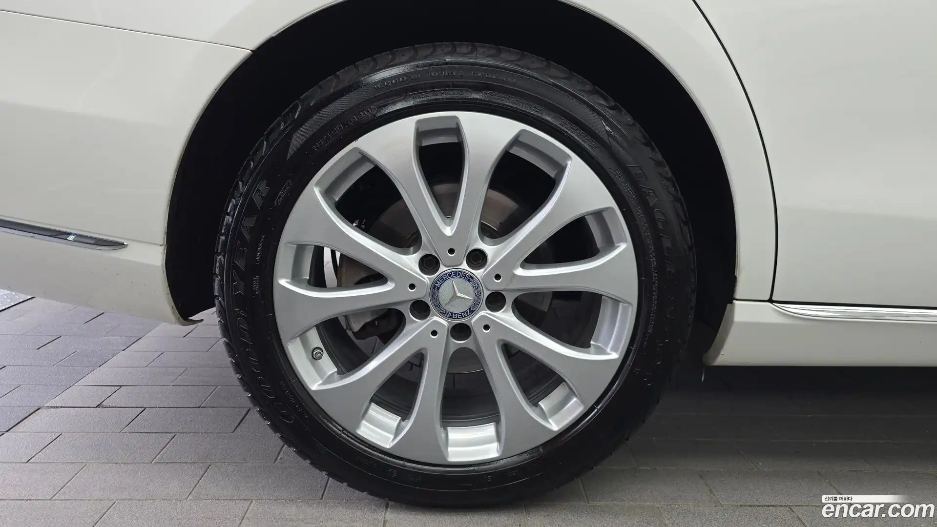 E-Class Mercedes-Benz 2016.10-OUTER-005