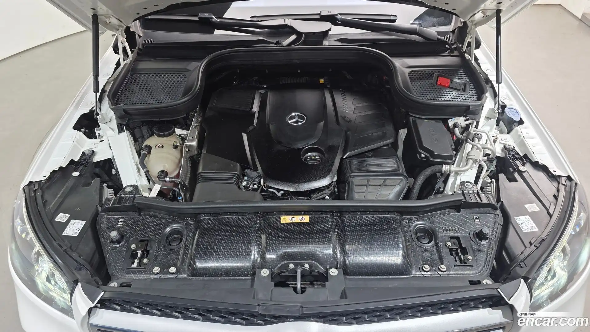 GLS-Class Mercedes-Benz 2022.4-OUTER-006